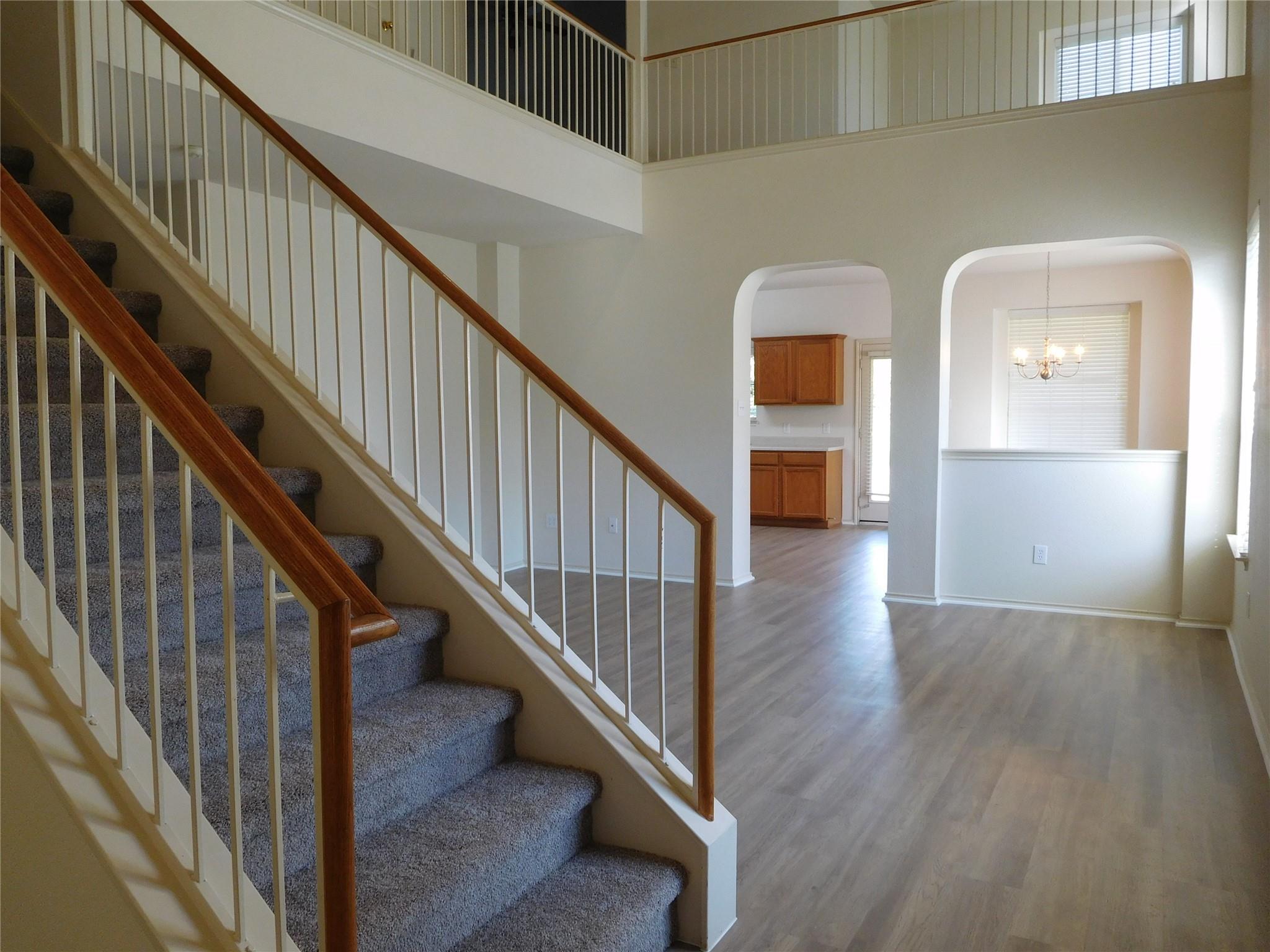 911 Middle Brook Dr, Leander, TX 78641