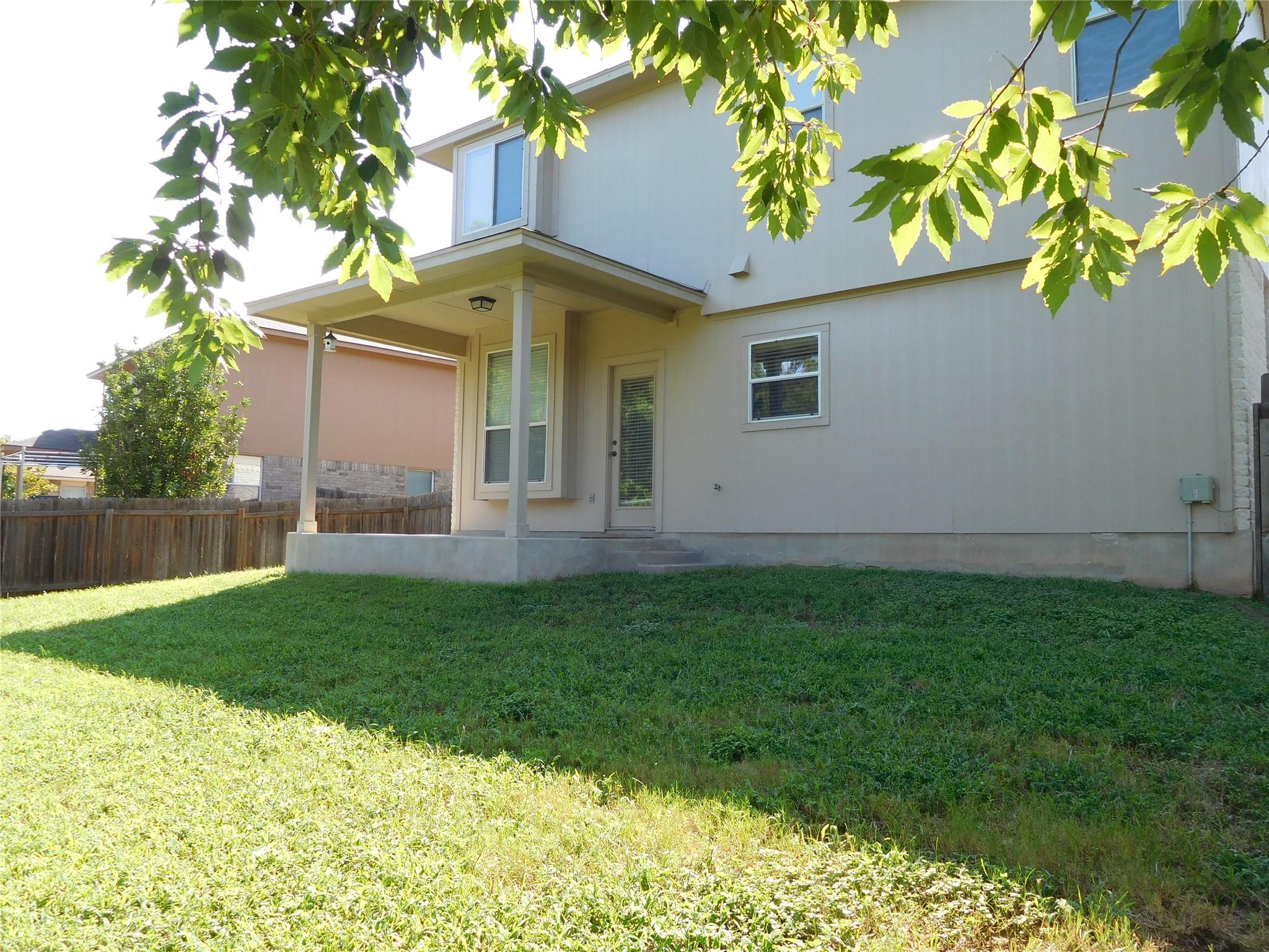 911 Middle Brook Dr, Leander, TX 78641