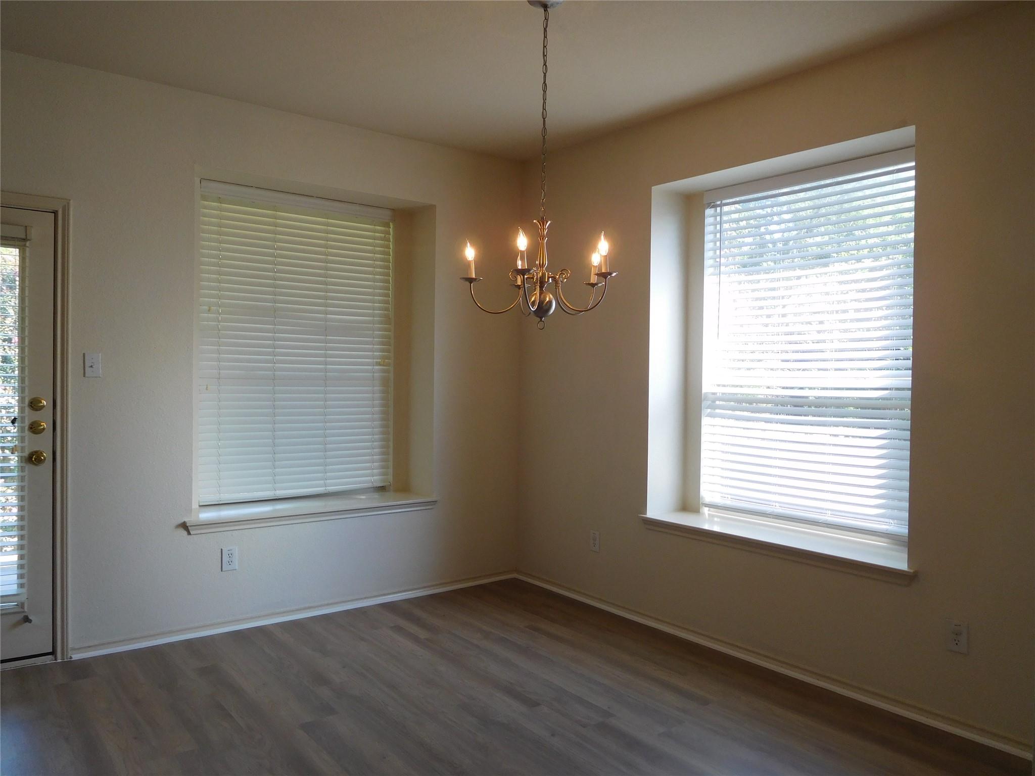 911 Middle Brook Dr, Leander, TX 78641