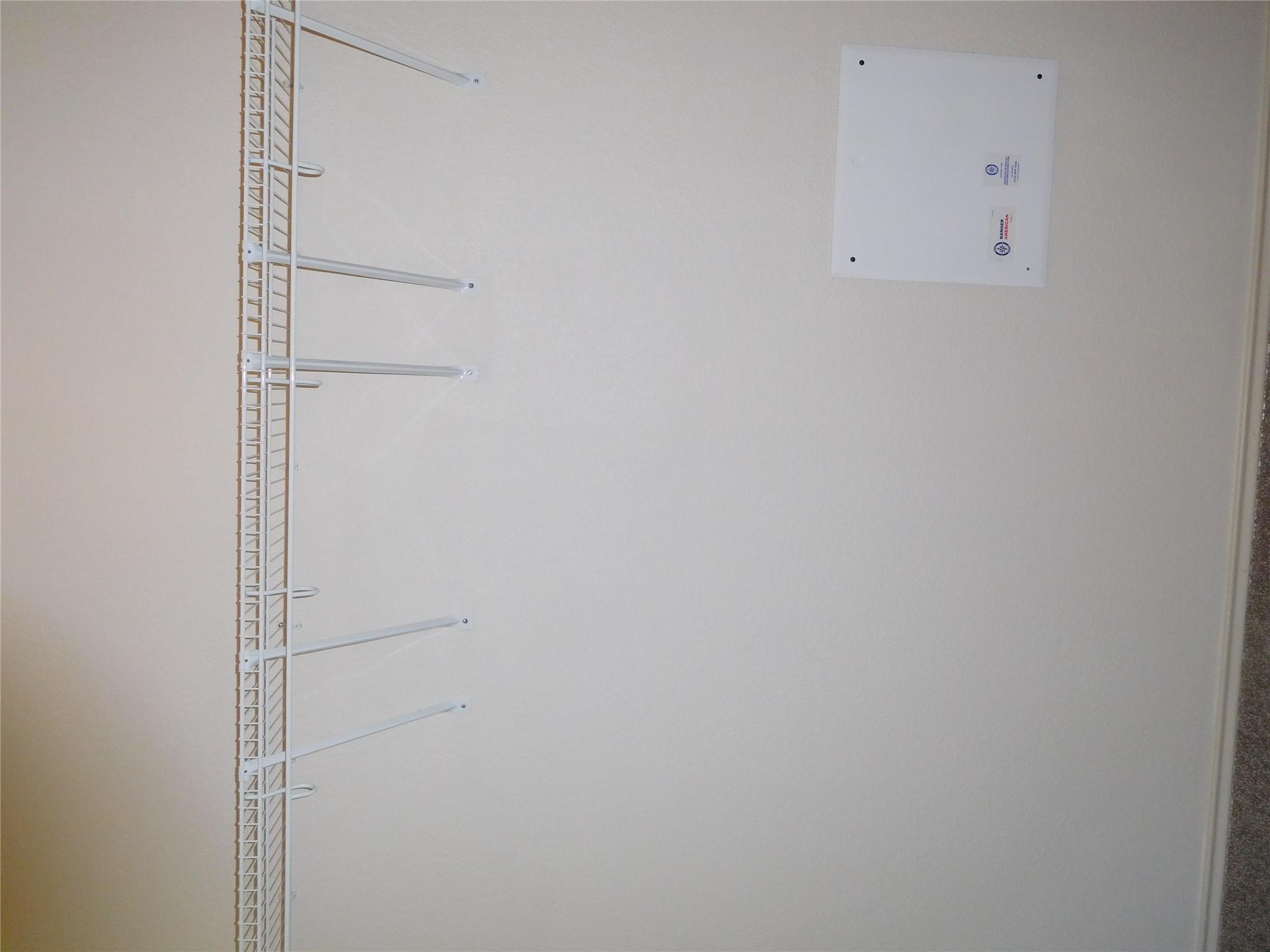 911 Middle Brook Dr, Leander, TX 78641