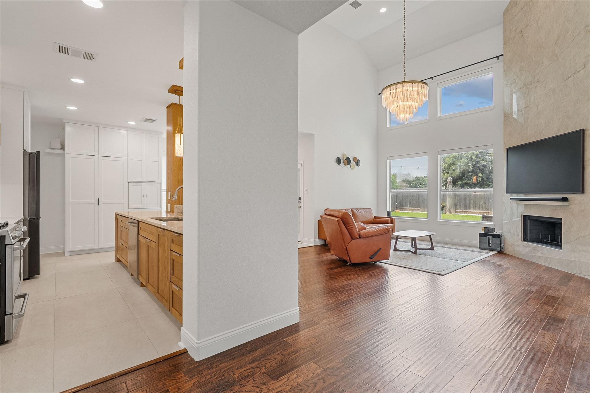 2817 Barefoot Ln, Round Rock, TX 78665