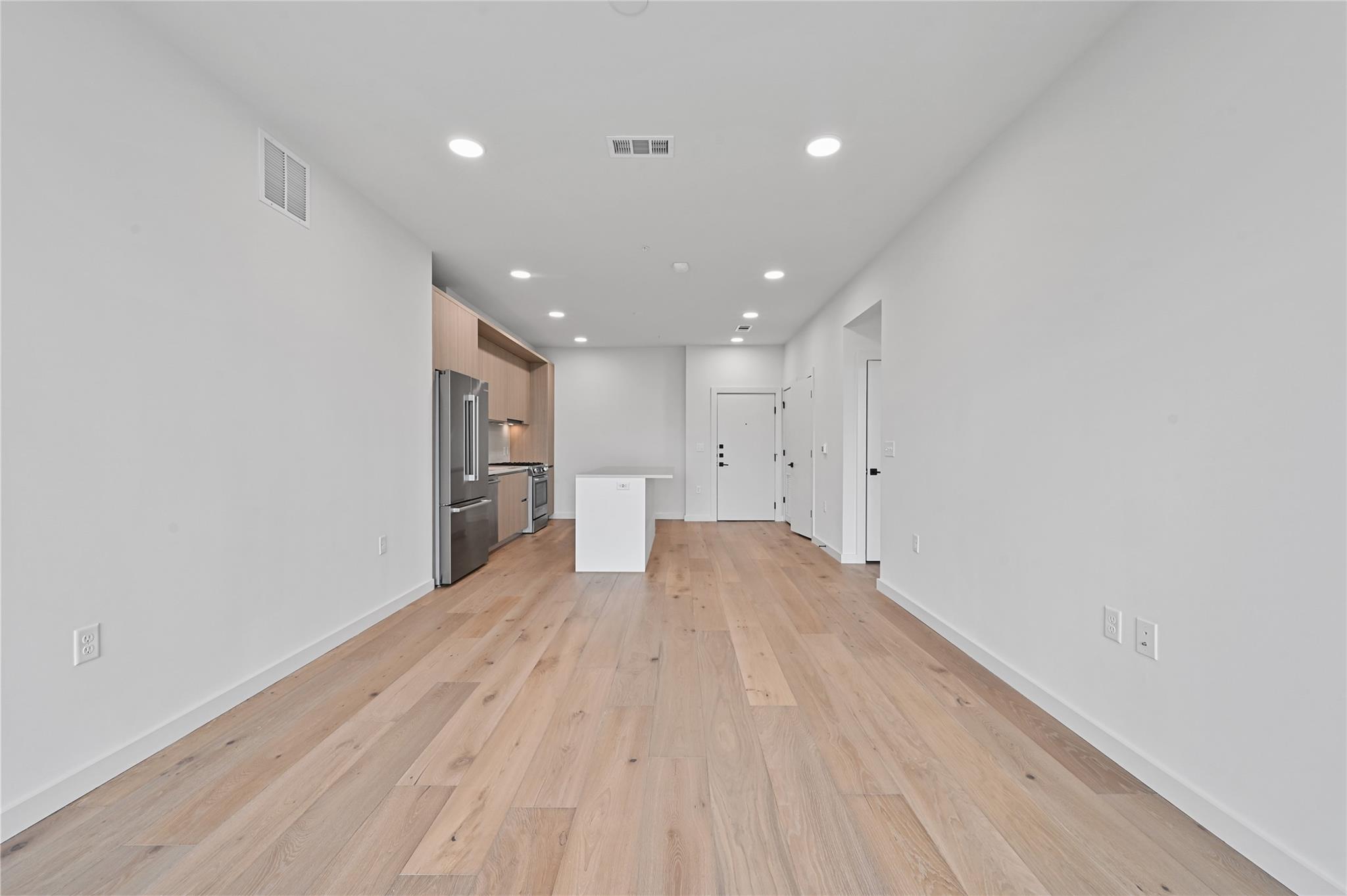 2209 S 1st St # 308, Austin, TX 78704