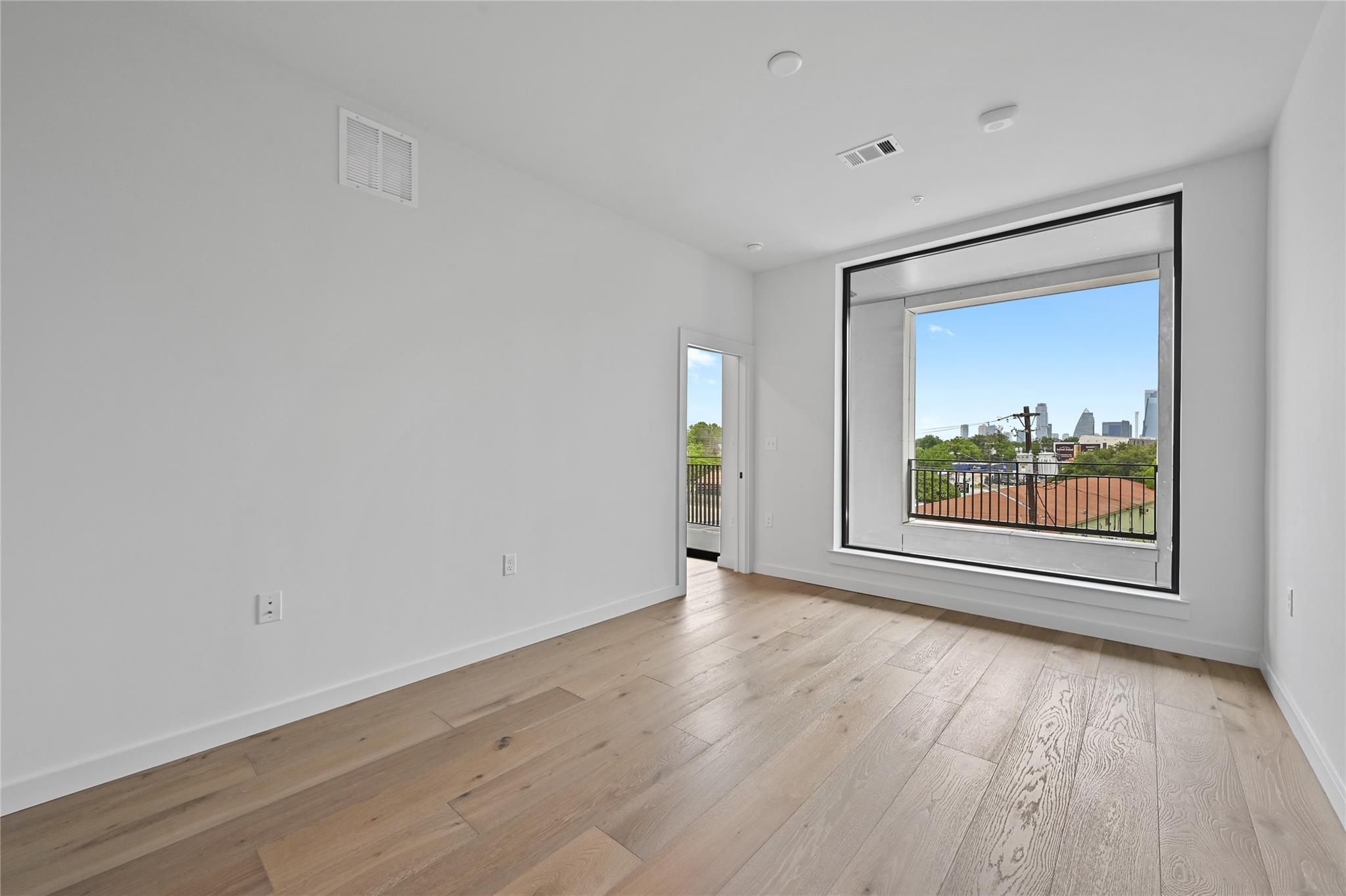 2209 S 1st St # 308, Austin, TX 78704