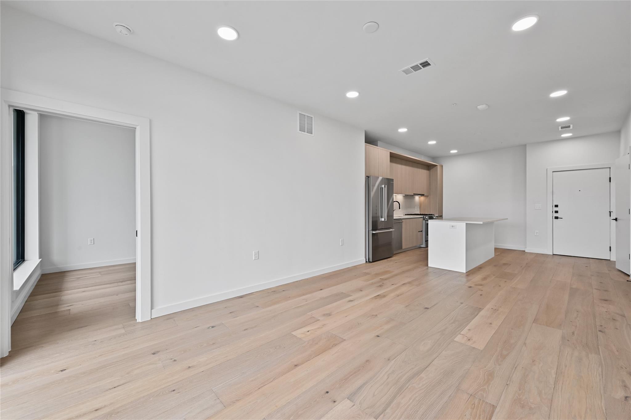 2209 S 1st St # 308, Austin, TX 78704