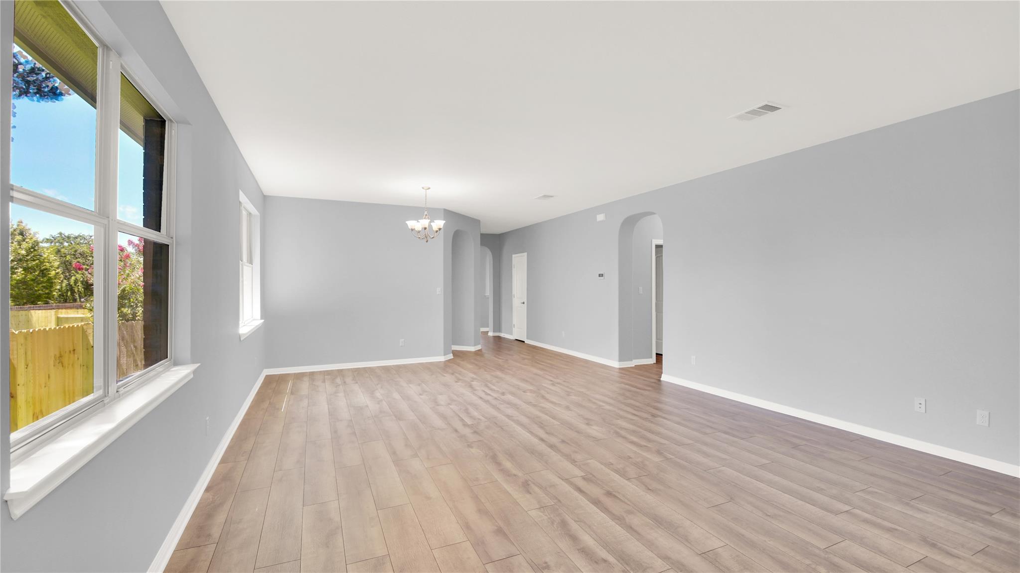 1086 Sussex Way, Round Rock, TX 78665