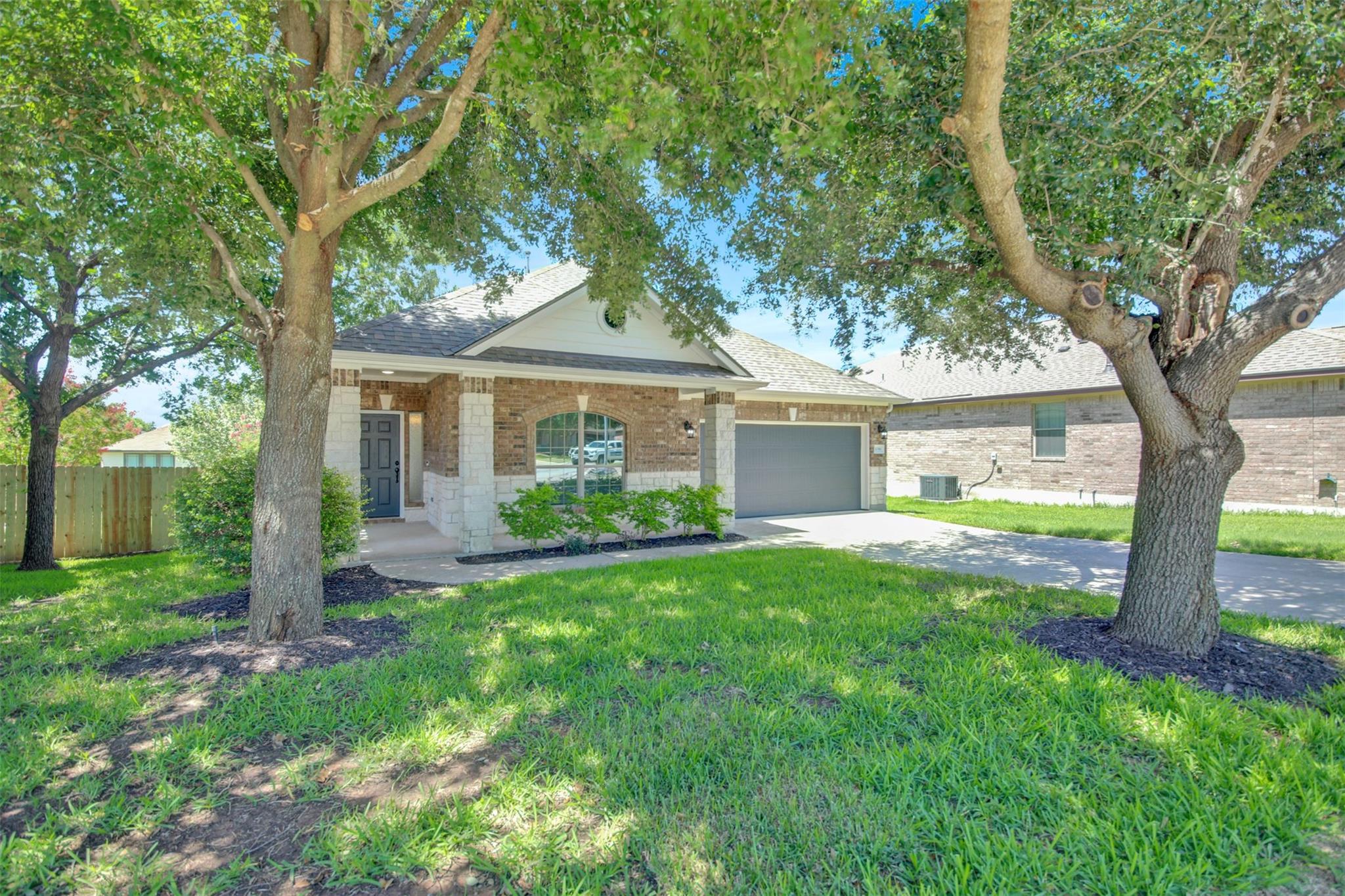 1086 Sussex Way, Round Rock, TX 78665