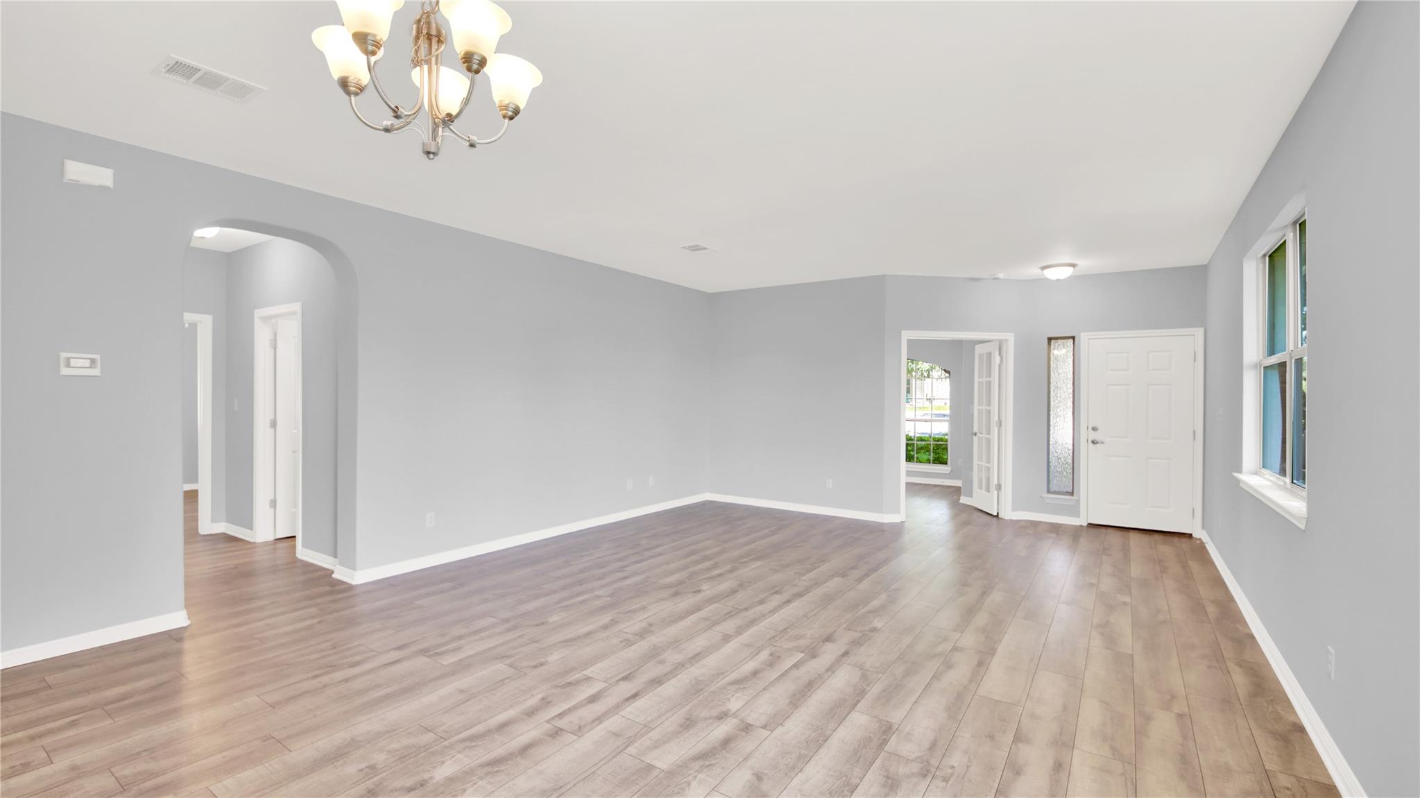 1086 Sussex Way, Round Rock, TX 78665