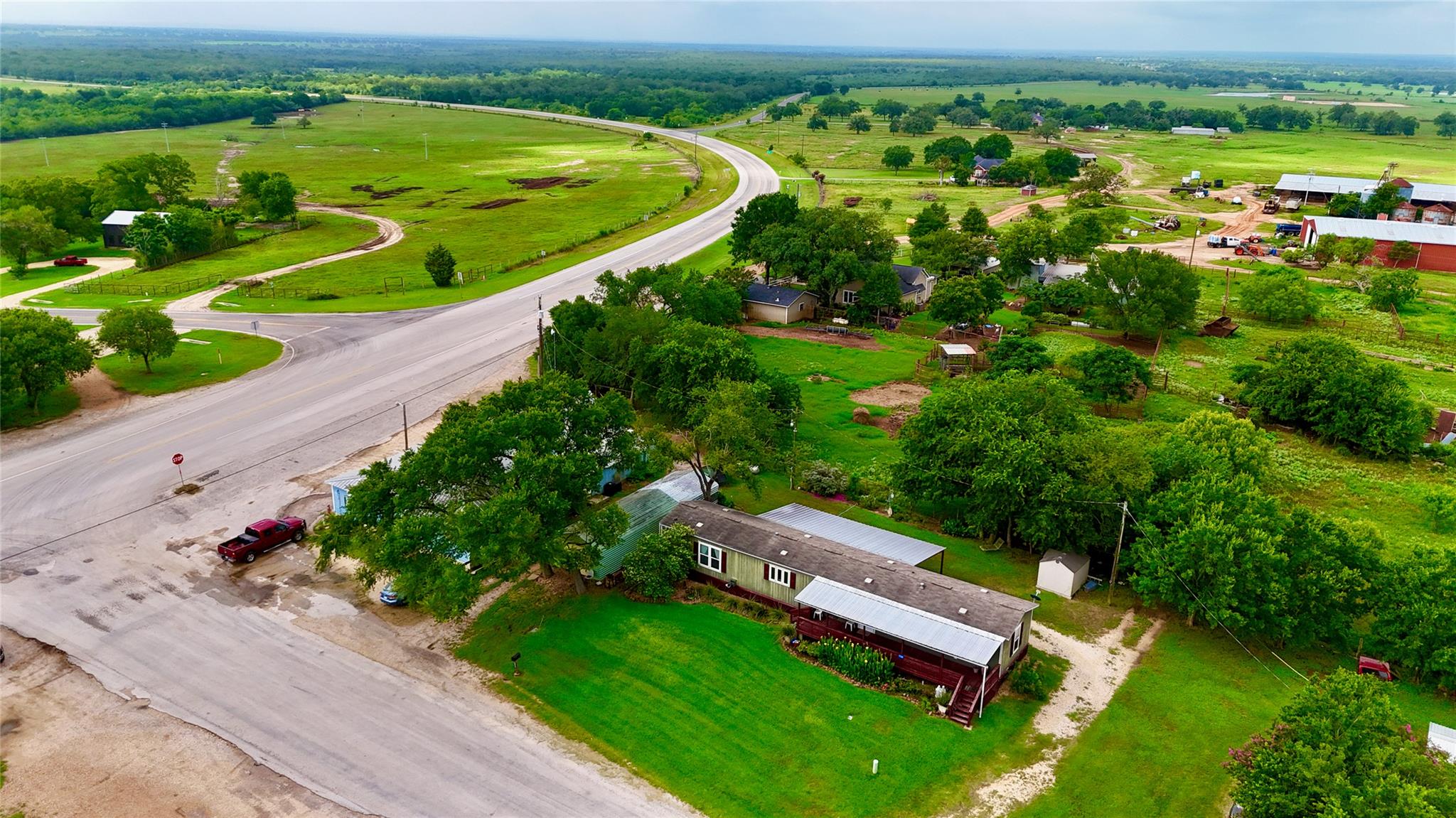 12604 State Highway 95, Cistern, TX 78941