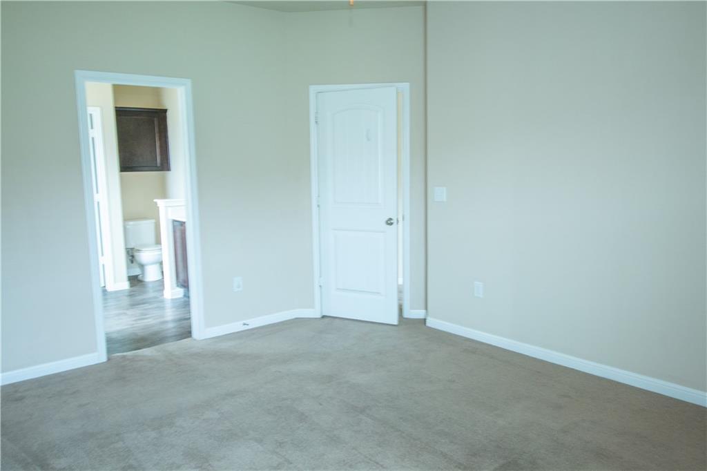 142 Leon River Loop, Hutto, TX 78634