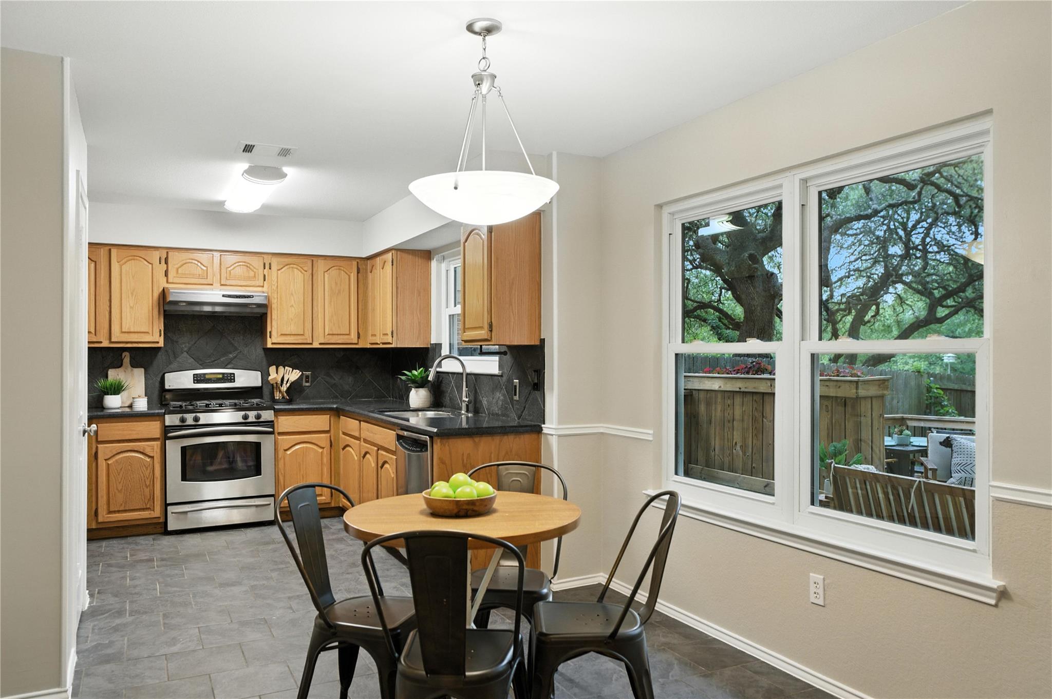 11003 Watchful Fox Dr, Austin, TX 78748