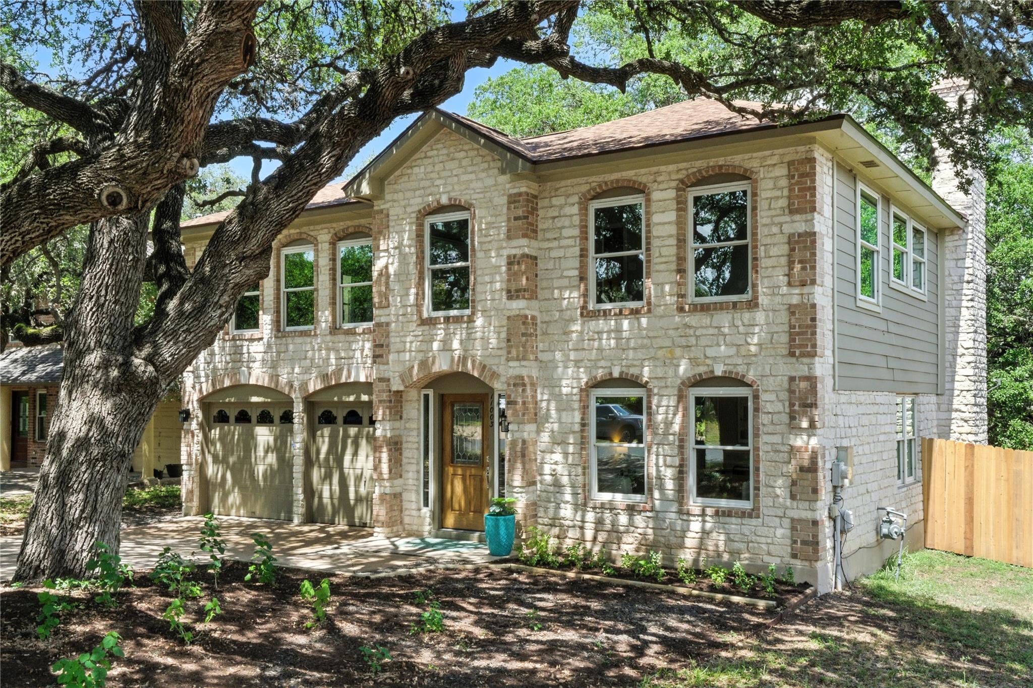 11003 Watchful Fox Dr, Austin, TX 78748