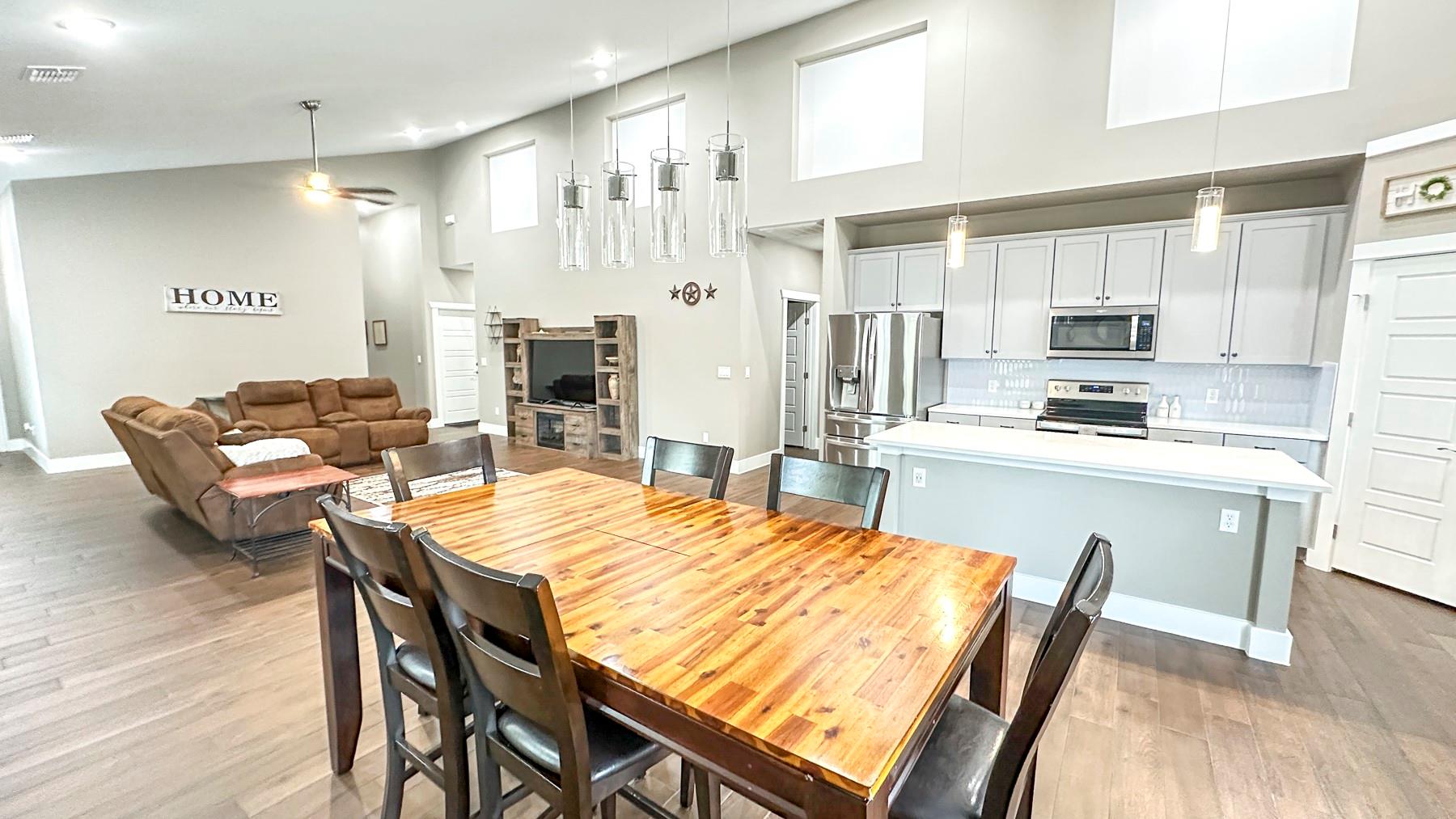 177 Mokulua Ln, Bastrop, TX 78602