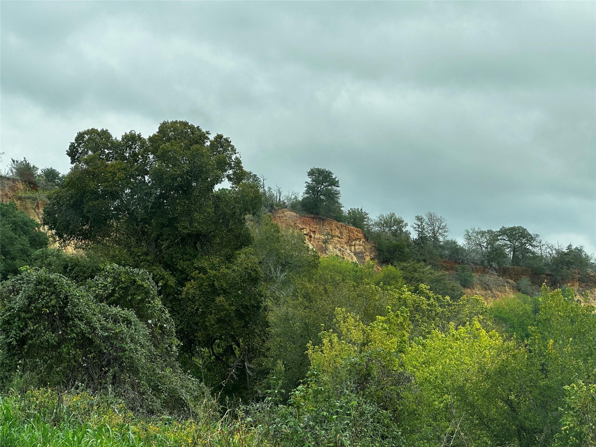 177 Mokulua Ln, Bastrop, TX 78602