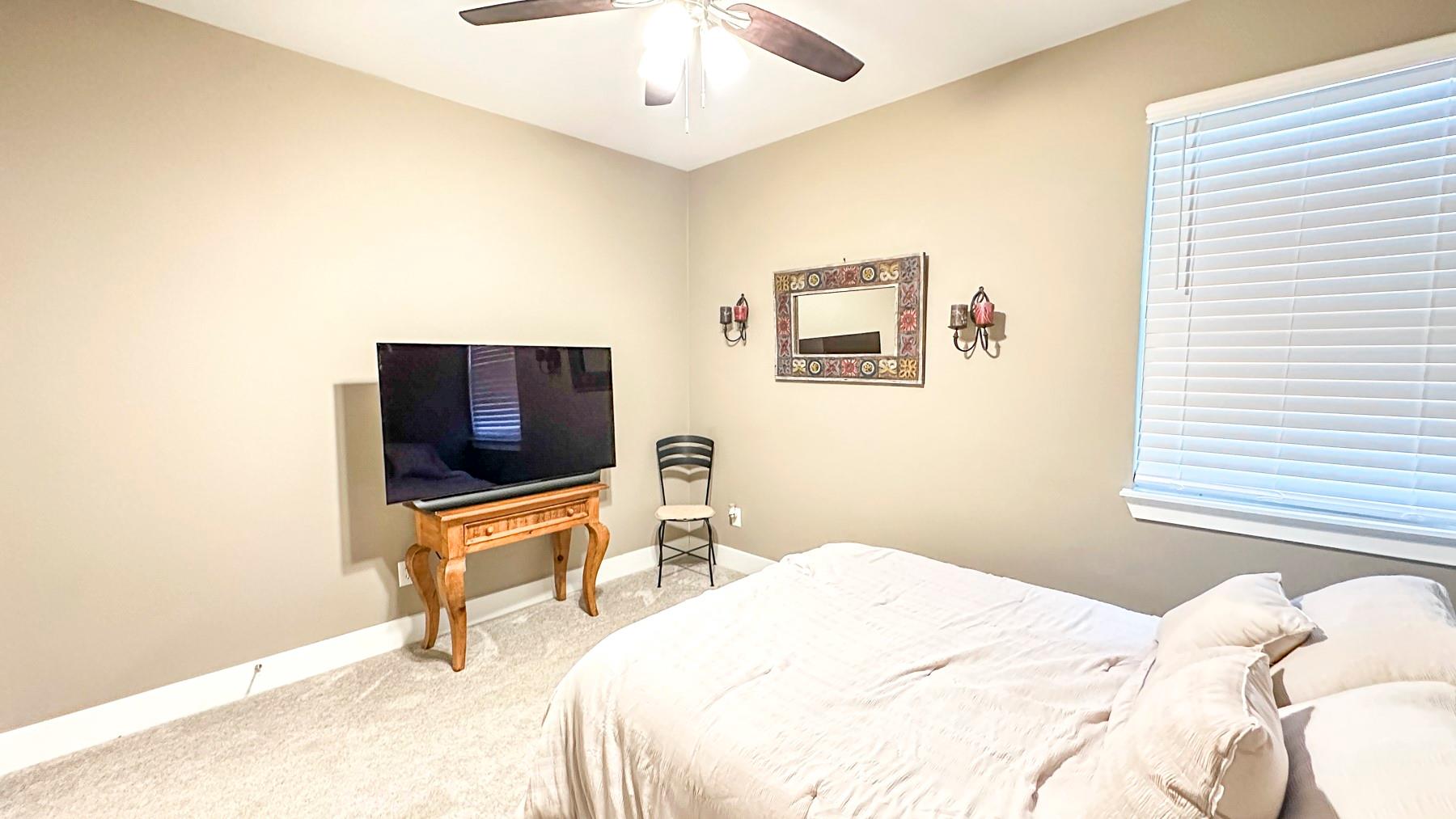 177 Mokulua Ln, Bastrop, TX 78602