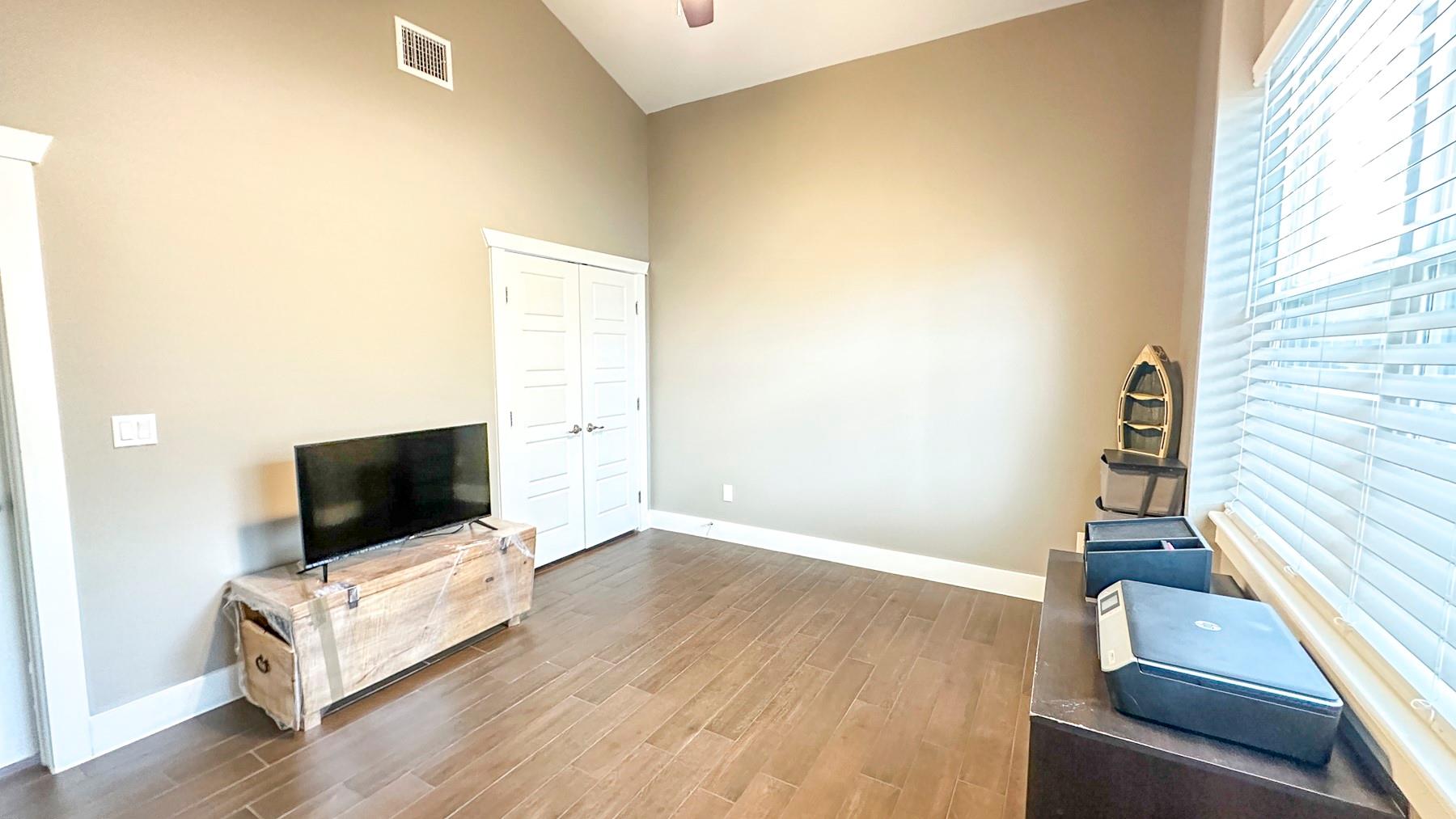 177 Mokulua Ln, Bastrop, TX 78602