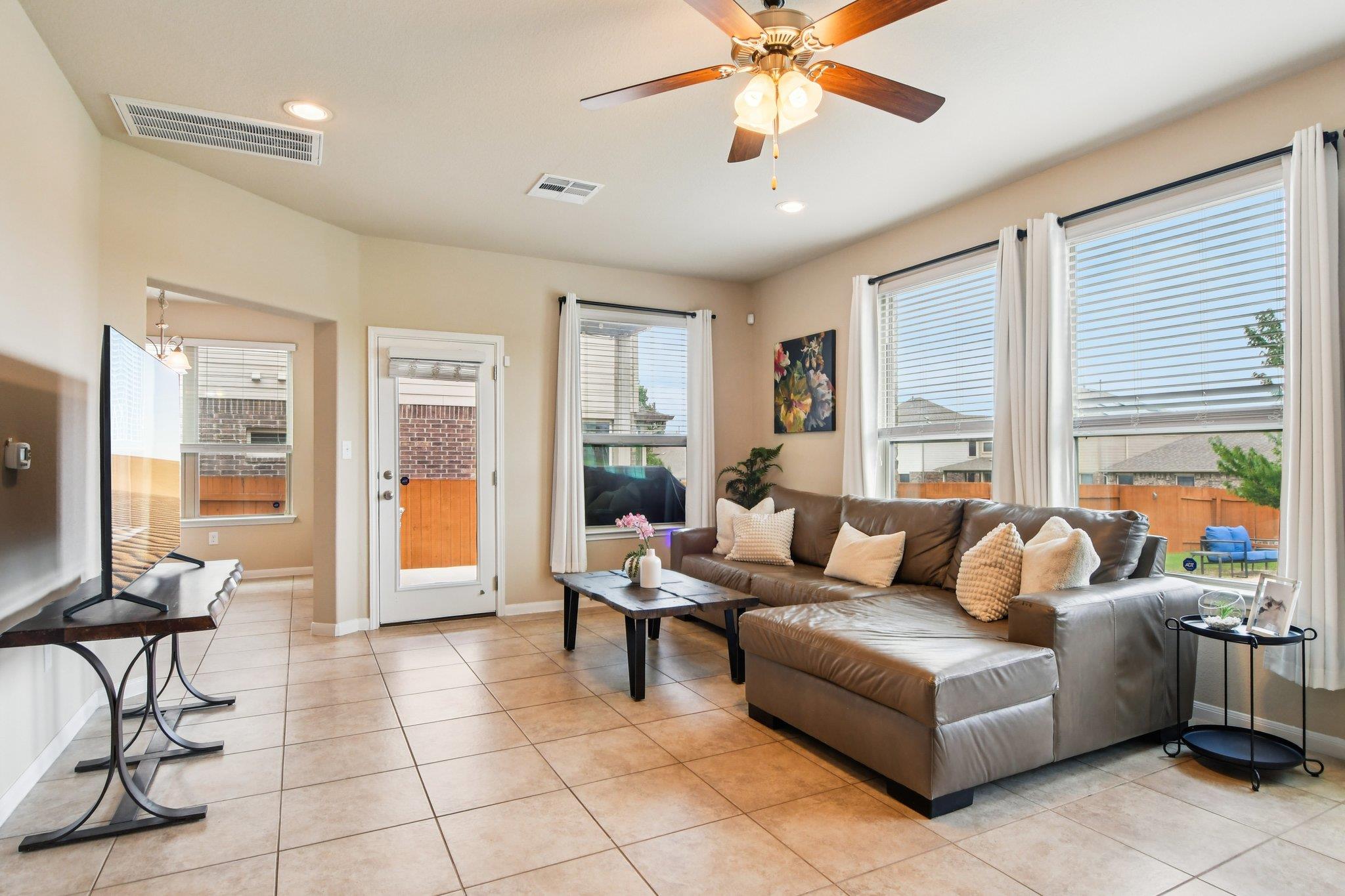 125 Checkerspot Ct, Georgetown, TX 78626