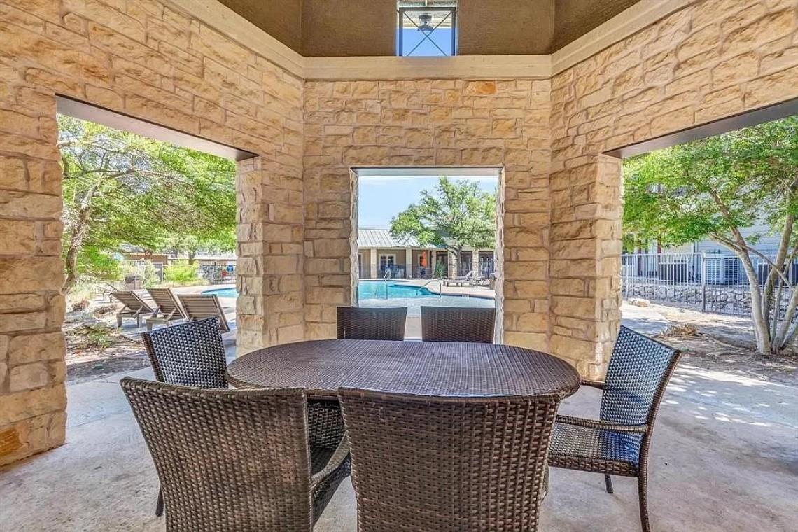 2320 Gracy Farms Ln # 812, Austin, TX 78758