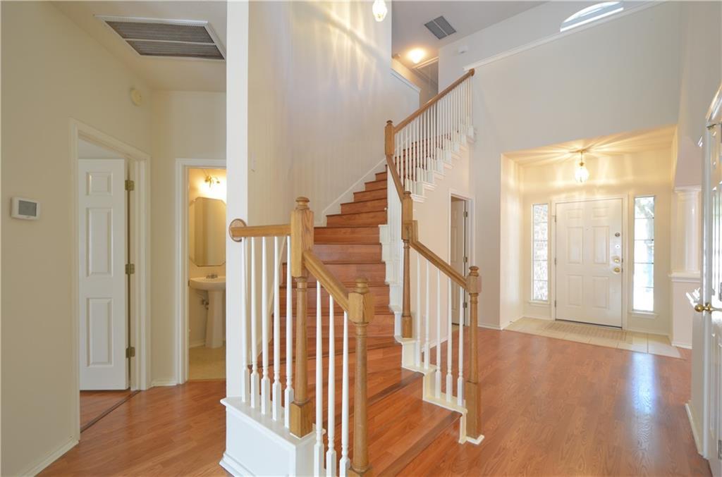 9005 Mountain Mist Ln, Round Rock, TX 78681