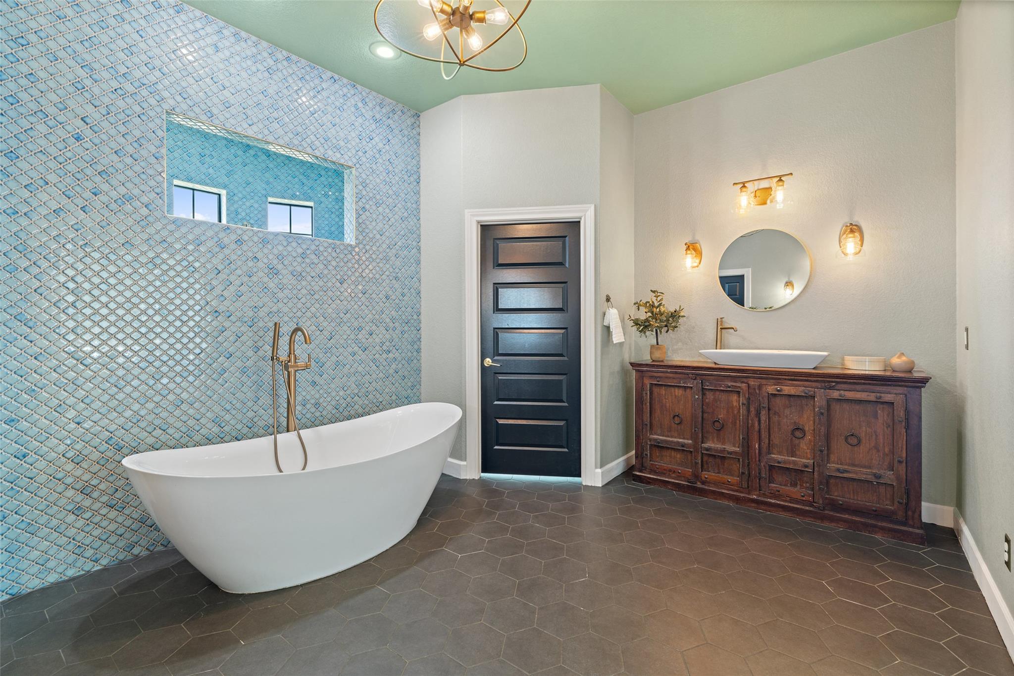 1652 County Road 307, Jarrell, TX 76537