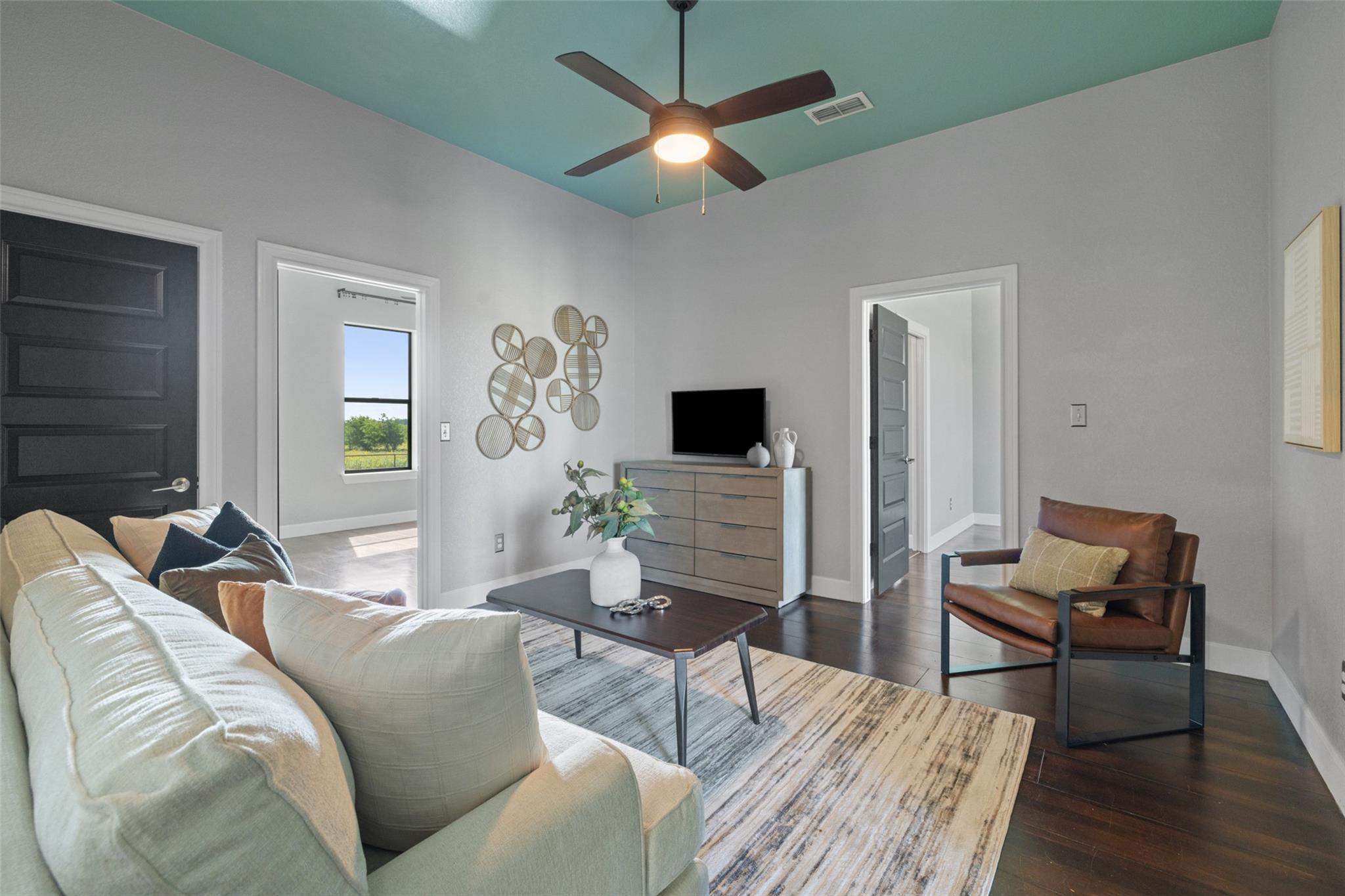 1652 County Road 307, Jarrell, TX 76537