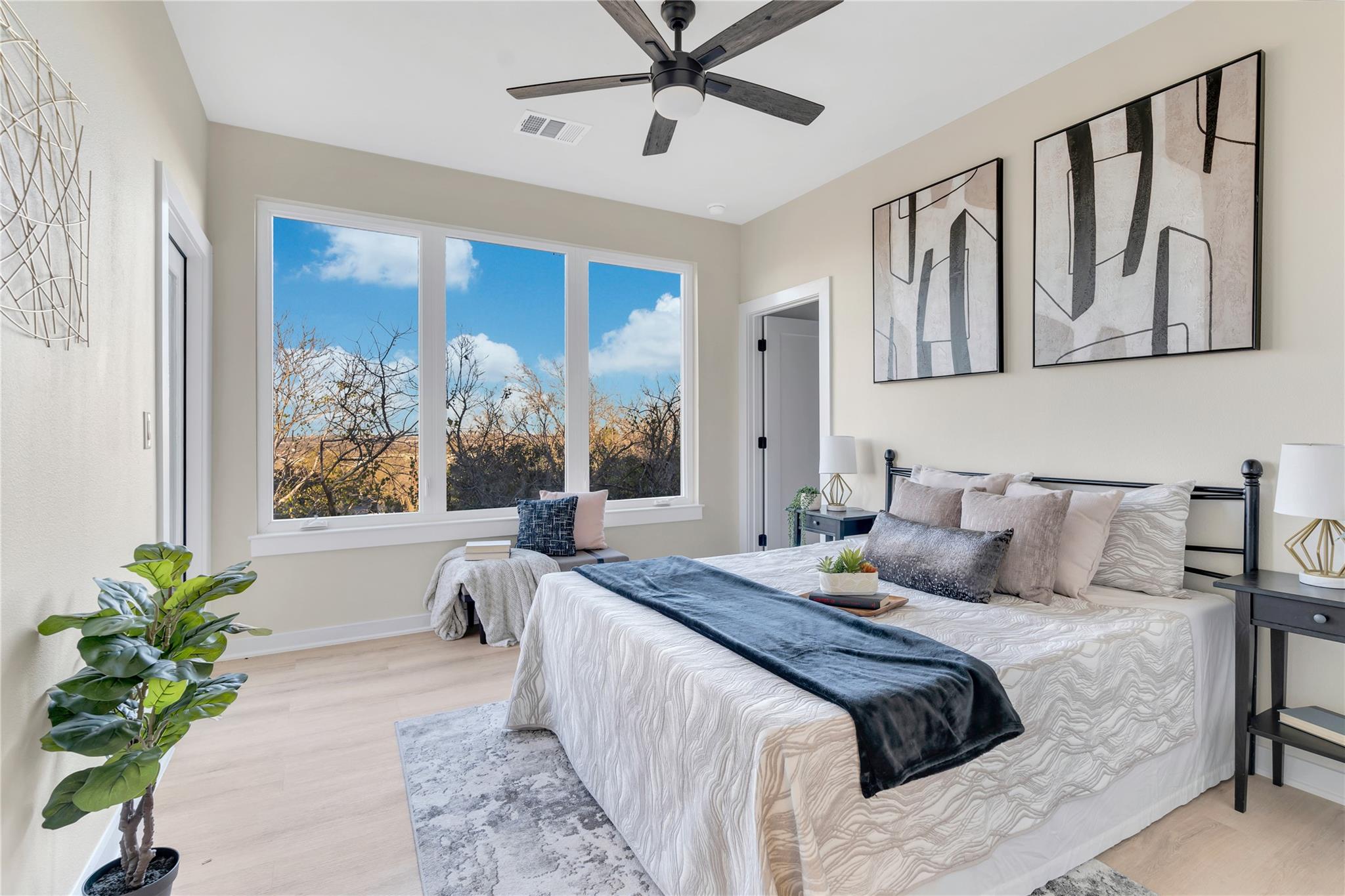 2309 Montopolis Dr # 7, Austin, TX 78741
