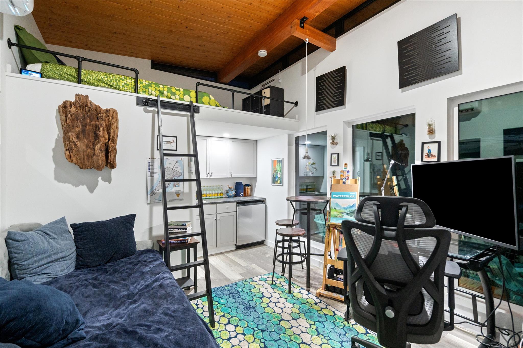 1502 Pace Bend Rd S, Spicewood, TX 78669