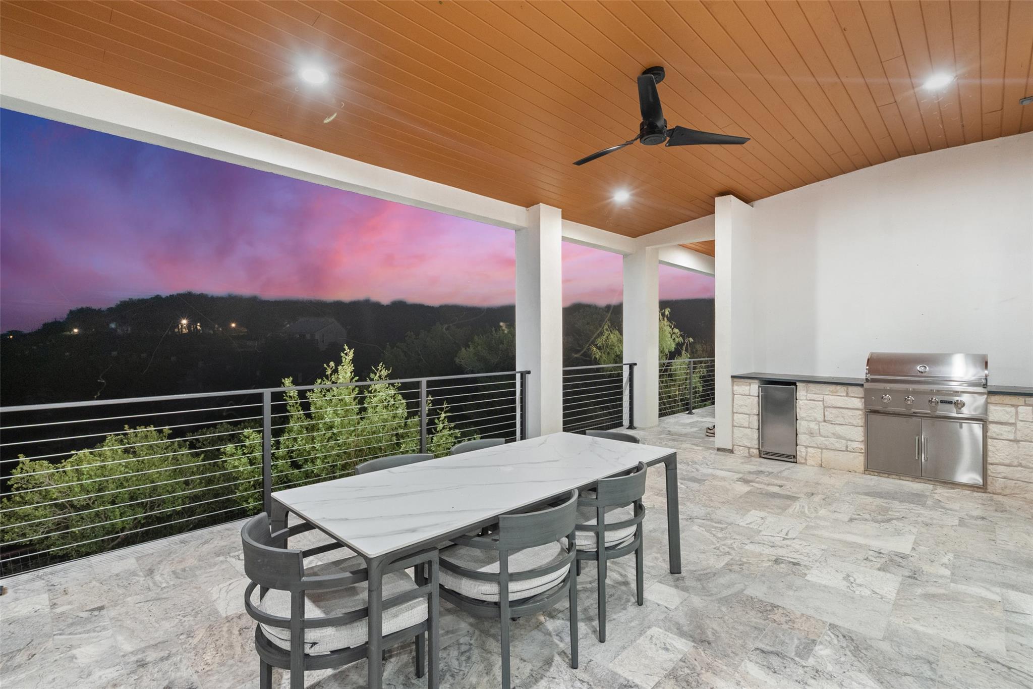1502 Pace Bend Rd S, Spicewood, TX 78669
