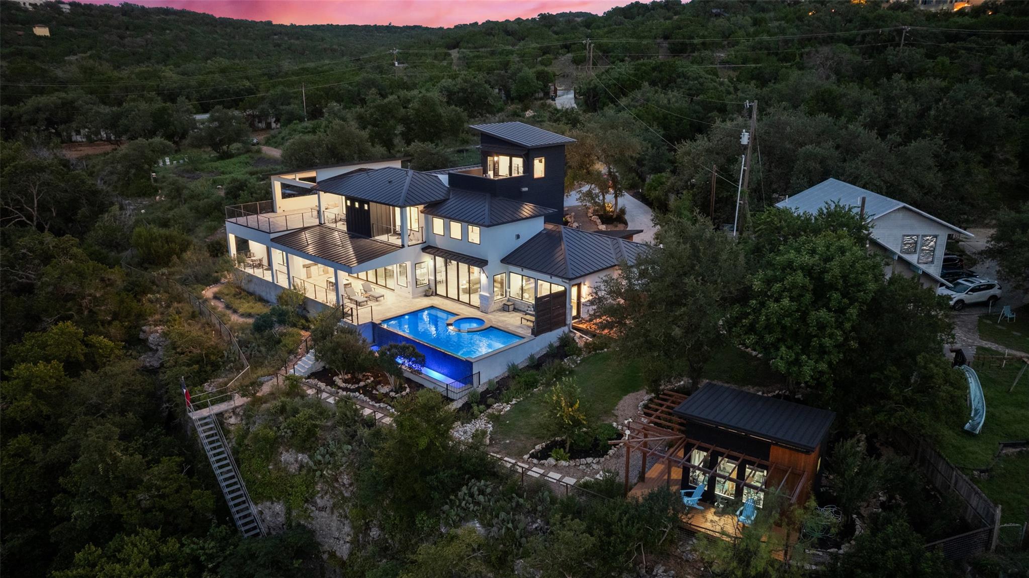 1502 Pace Bend Rd S, Spicewood, TX 78669