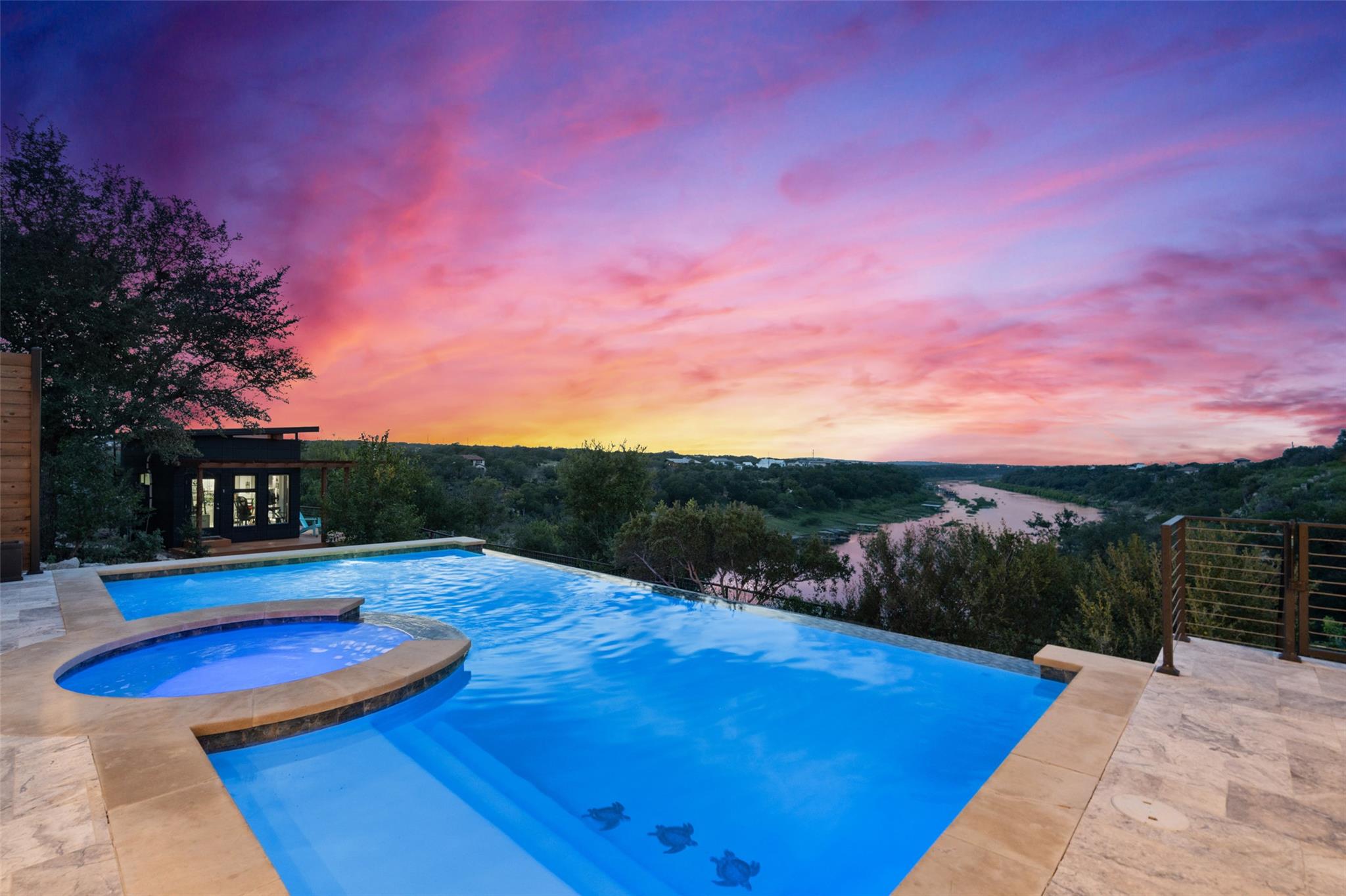 1502 Pace Bend Rd S, Spicewood, TX 78669