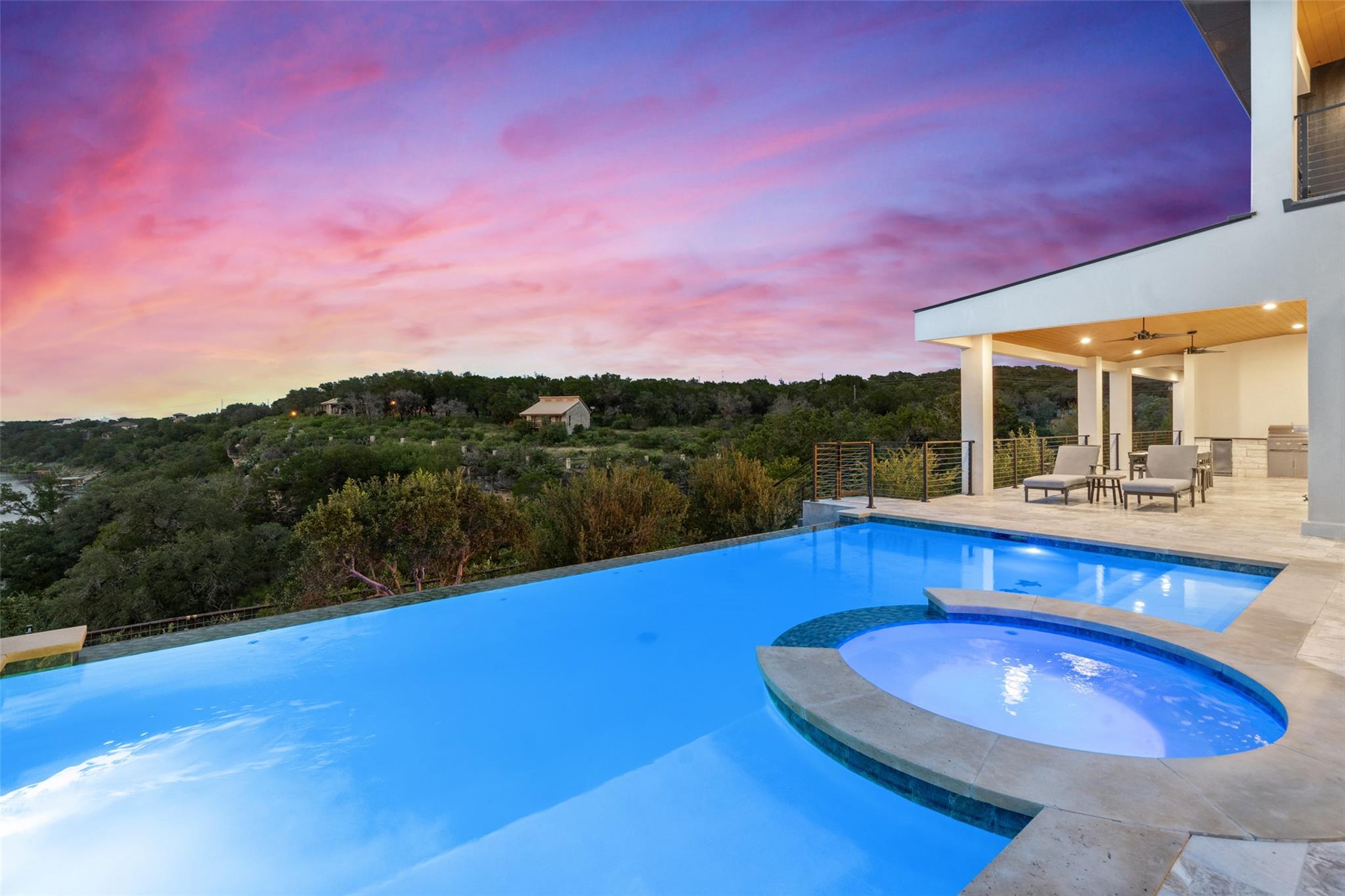 1502 Pace Bend Rd S, Spicewood, TX 78669