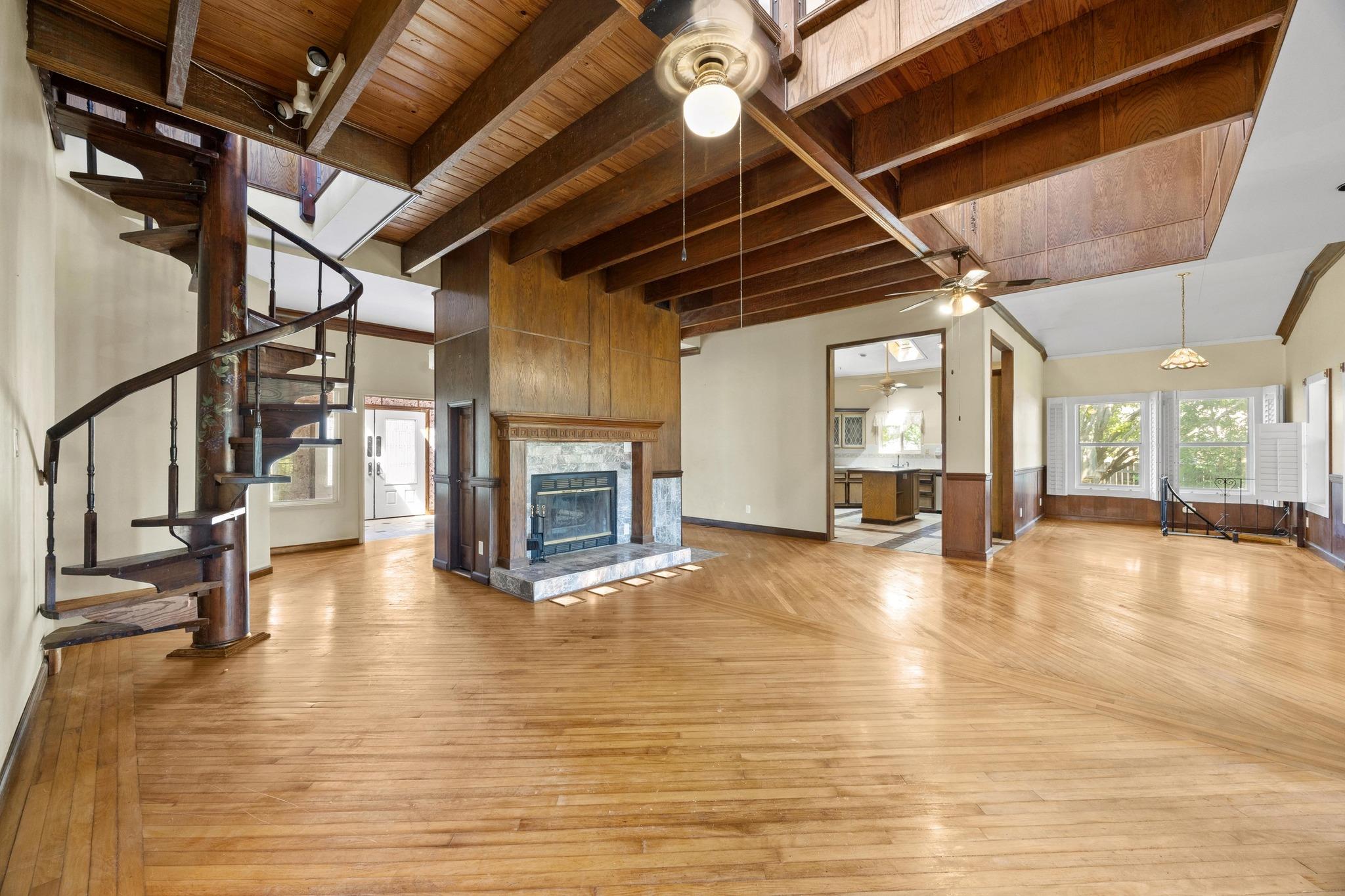 1001 S Gabriel Dr, Leander, TX 78641