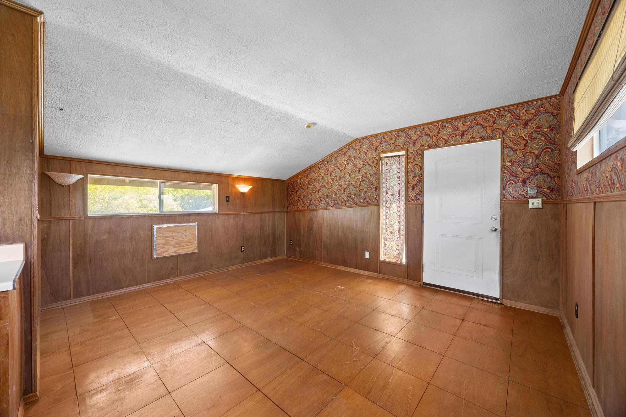 1001 S Gabriel Dr, Leander, TX 78641