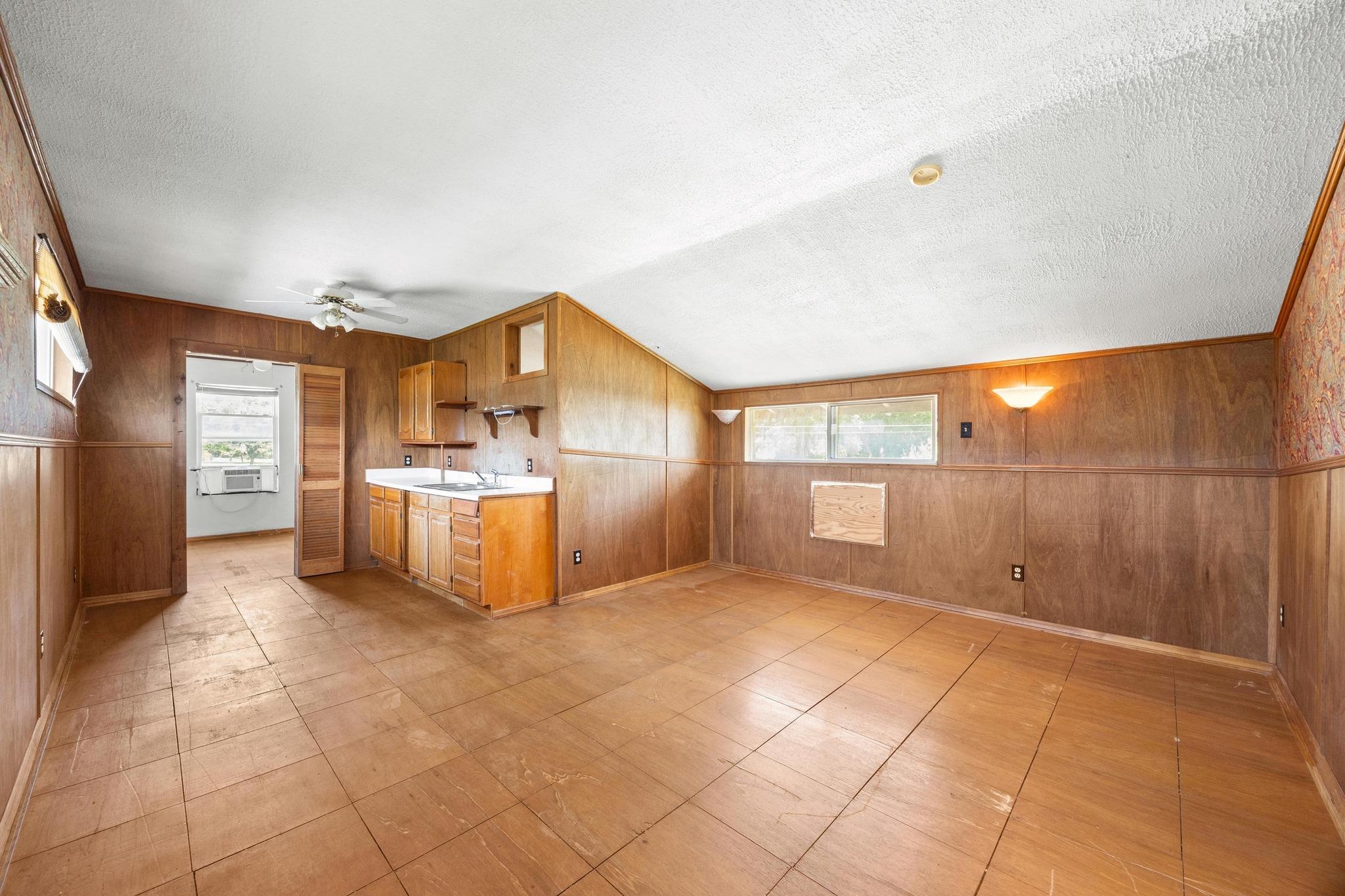 1001 S Gabriel Dr, Leander, TX 78641