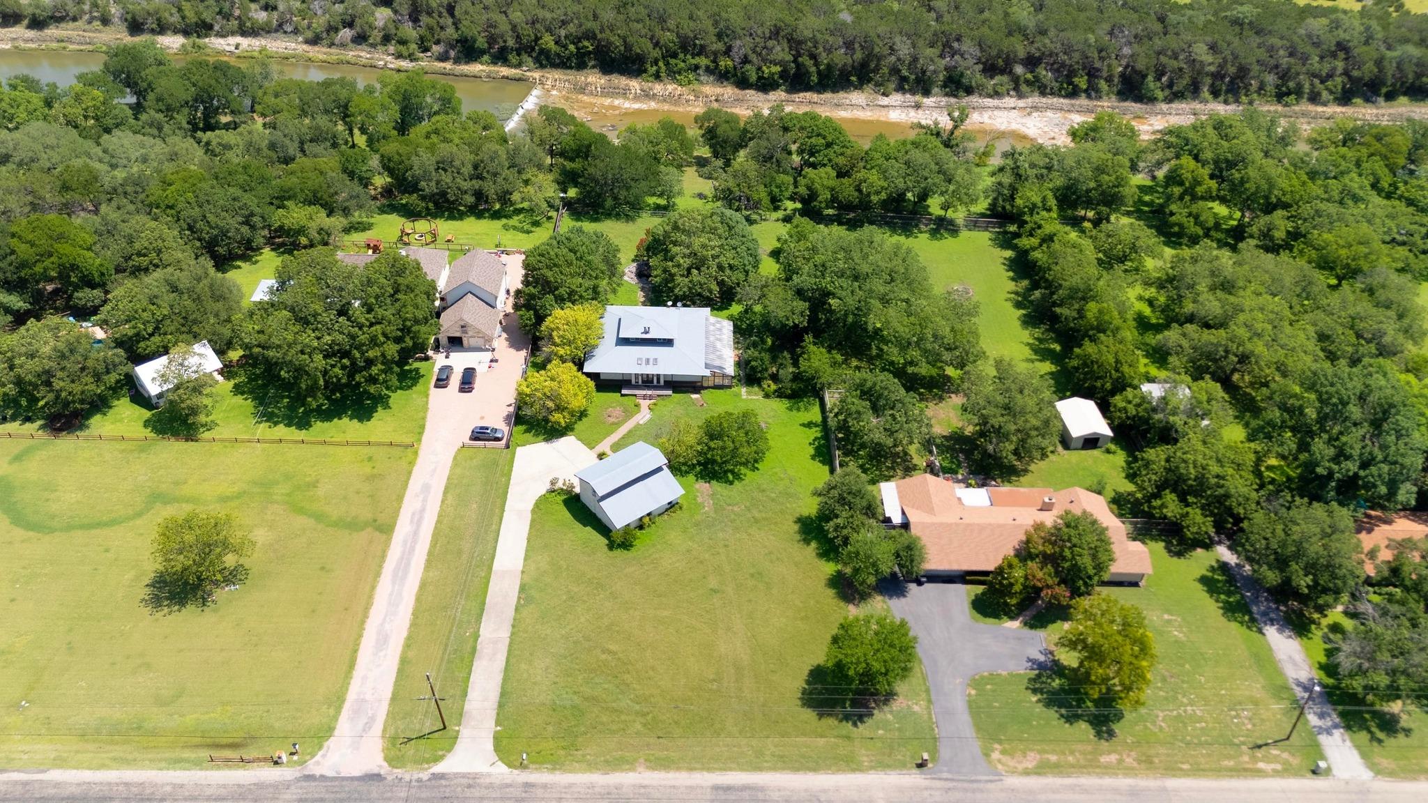 1001 S Gabriel Dr, Leander, TX 78641