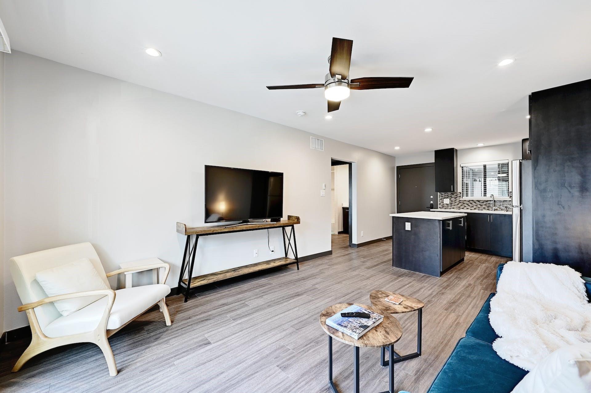 3301 Red River St # 308, Austin, TX 78705