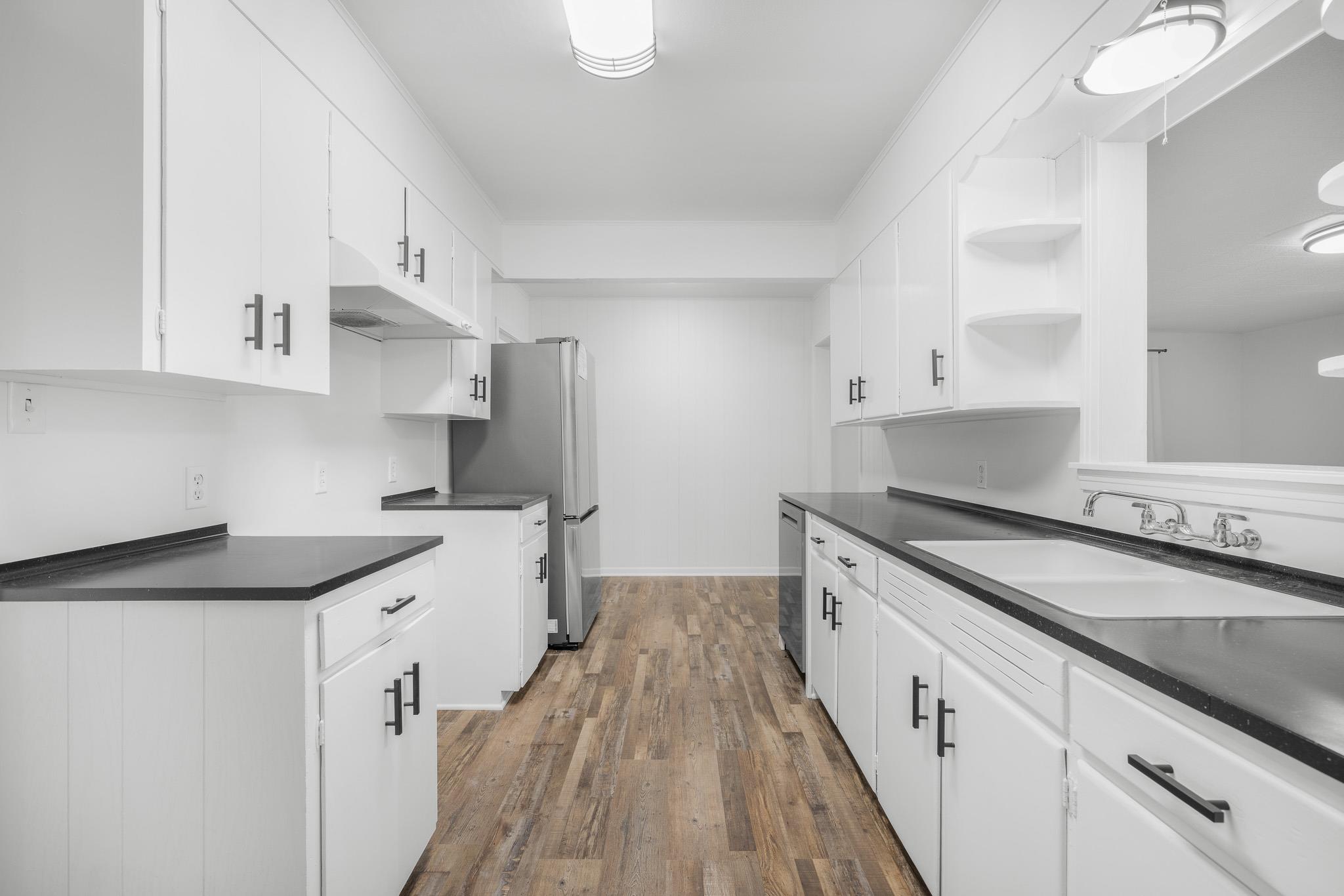 628 S Madison St, La Grange, TX 78945