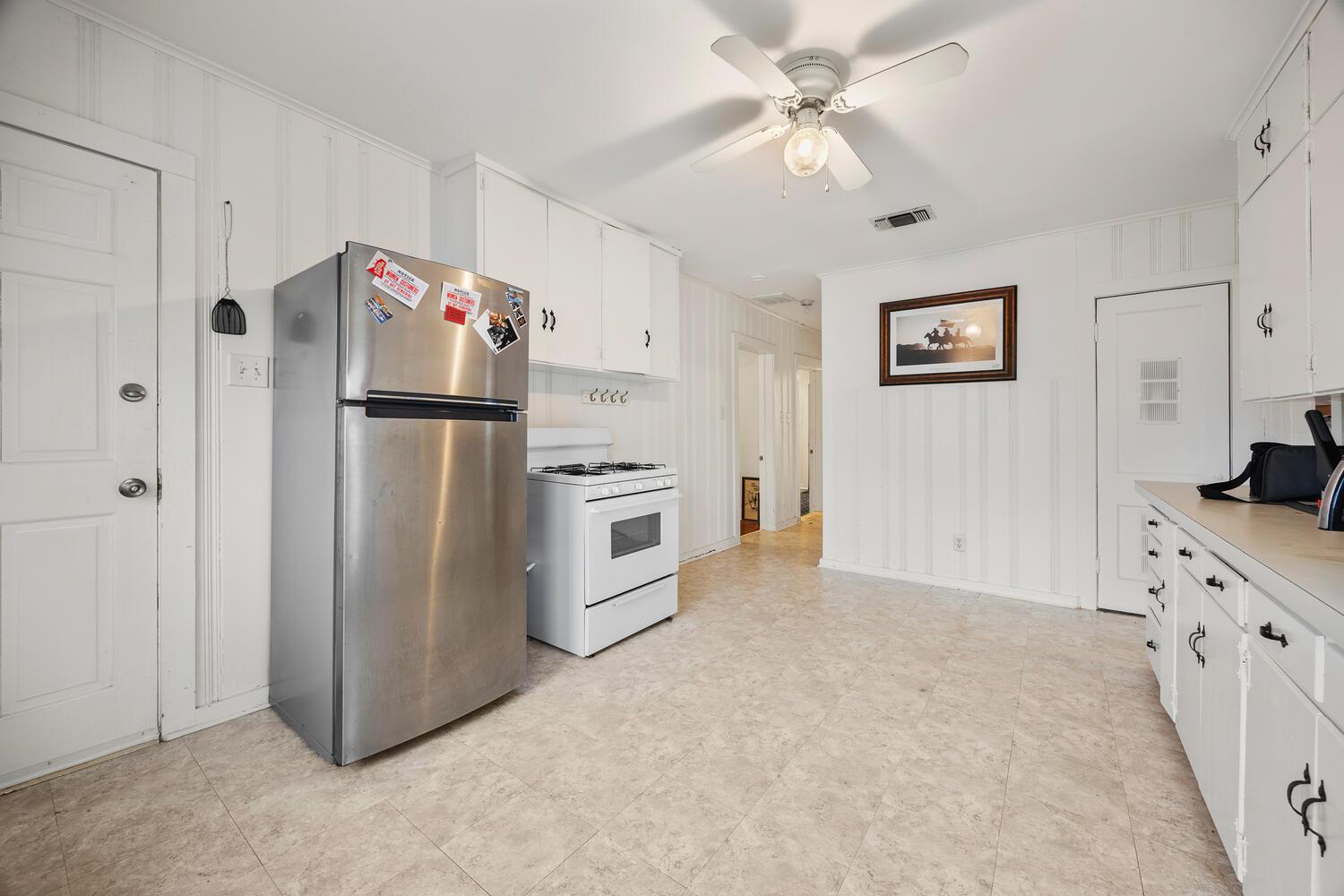 201 Rose St, Buda, TX 78610