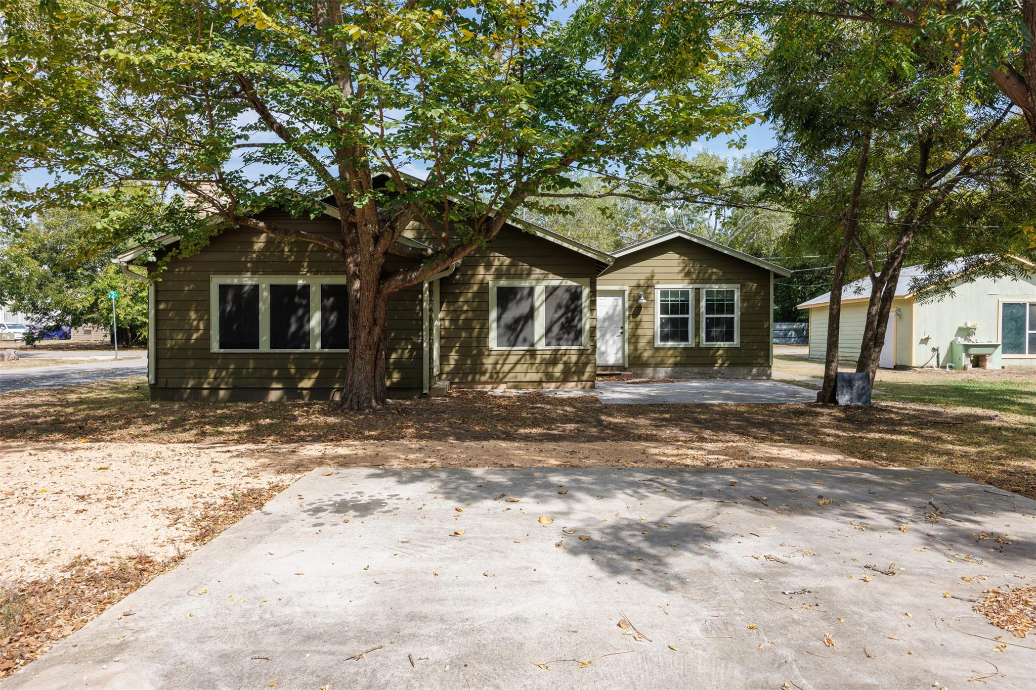 201 Rose St, Buda, TX 78610