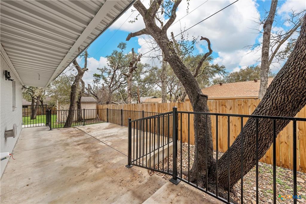 22 S Sherwood Dr, Belton, TX 76513