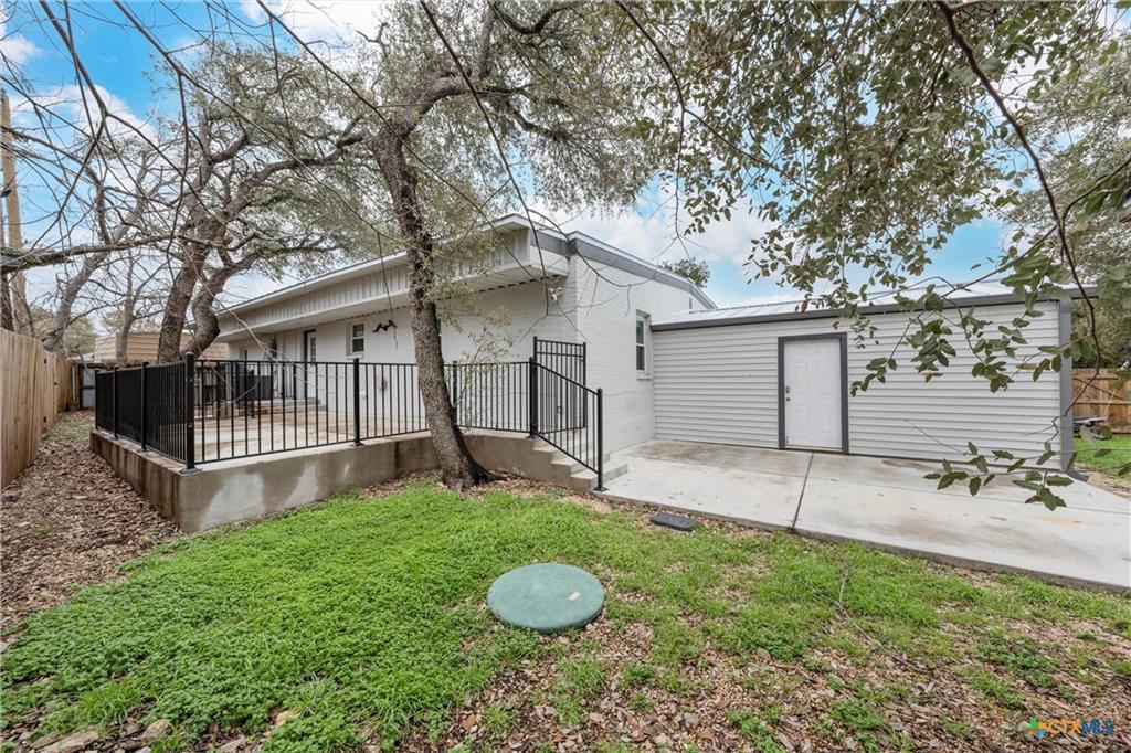22 S Sherwood Dr, Belton, TX 76513