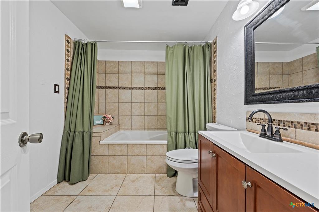 22 S Sherwood Dr, Belton, TX 76513