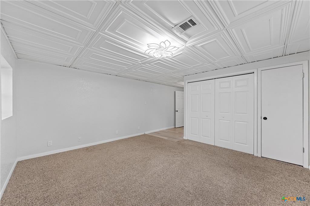 22 S Sherwood Dr, Belton, TX 76513