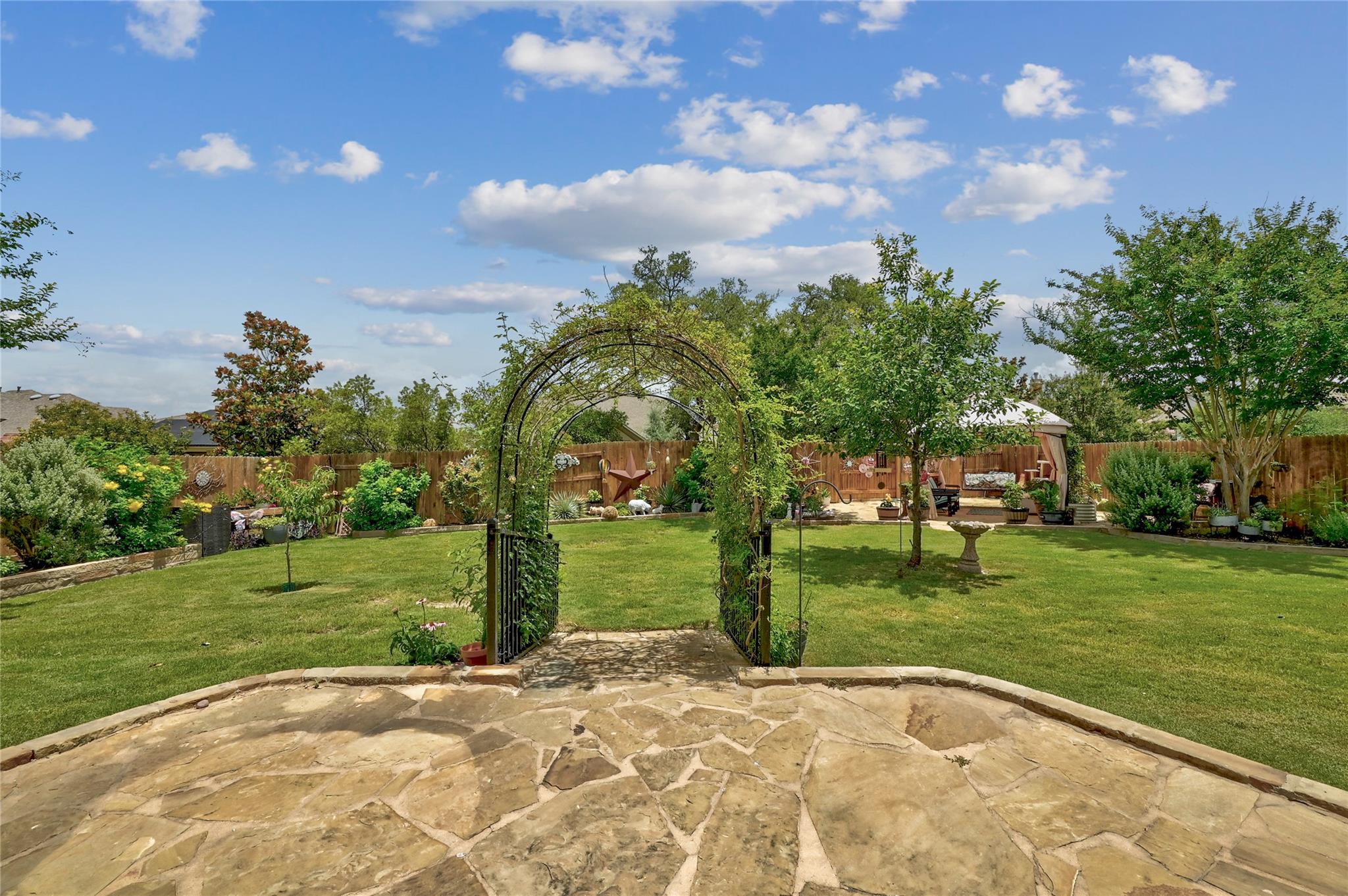 304 Wynnpage Dr, Dripping Springs, TX 78620