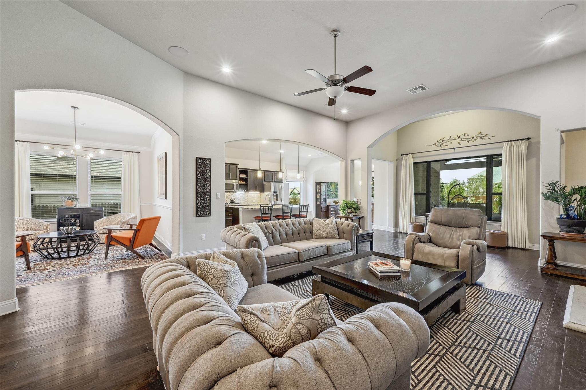 304 Wynnpage Dr, Dripping Springs, TX 78620