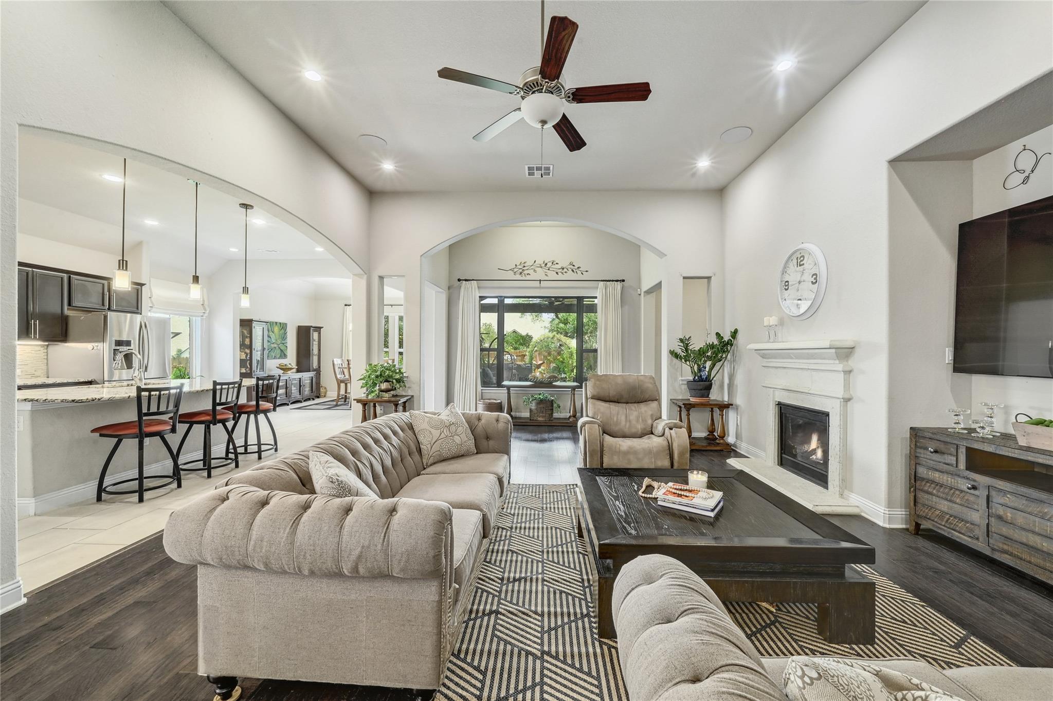 304 Wynnpage Dr, Dripping Springs, TX 78620