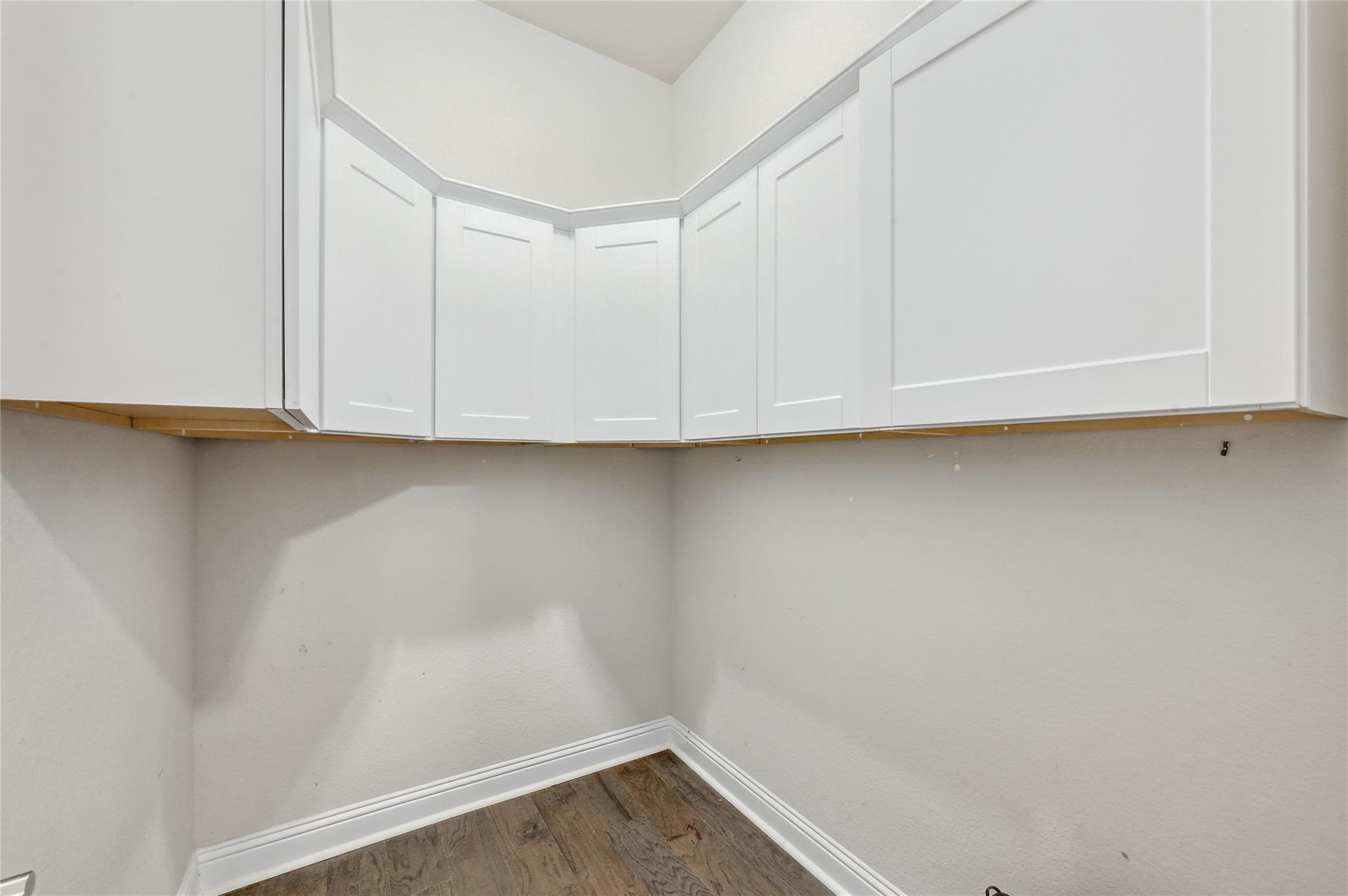 304 Wynnpage Dr, Dripping Springs, TX 78620
