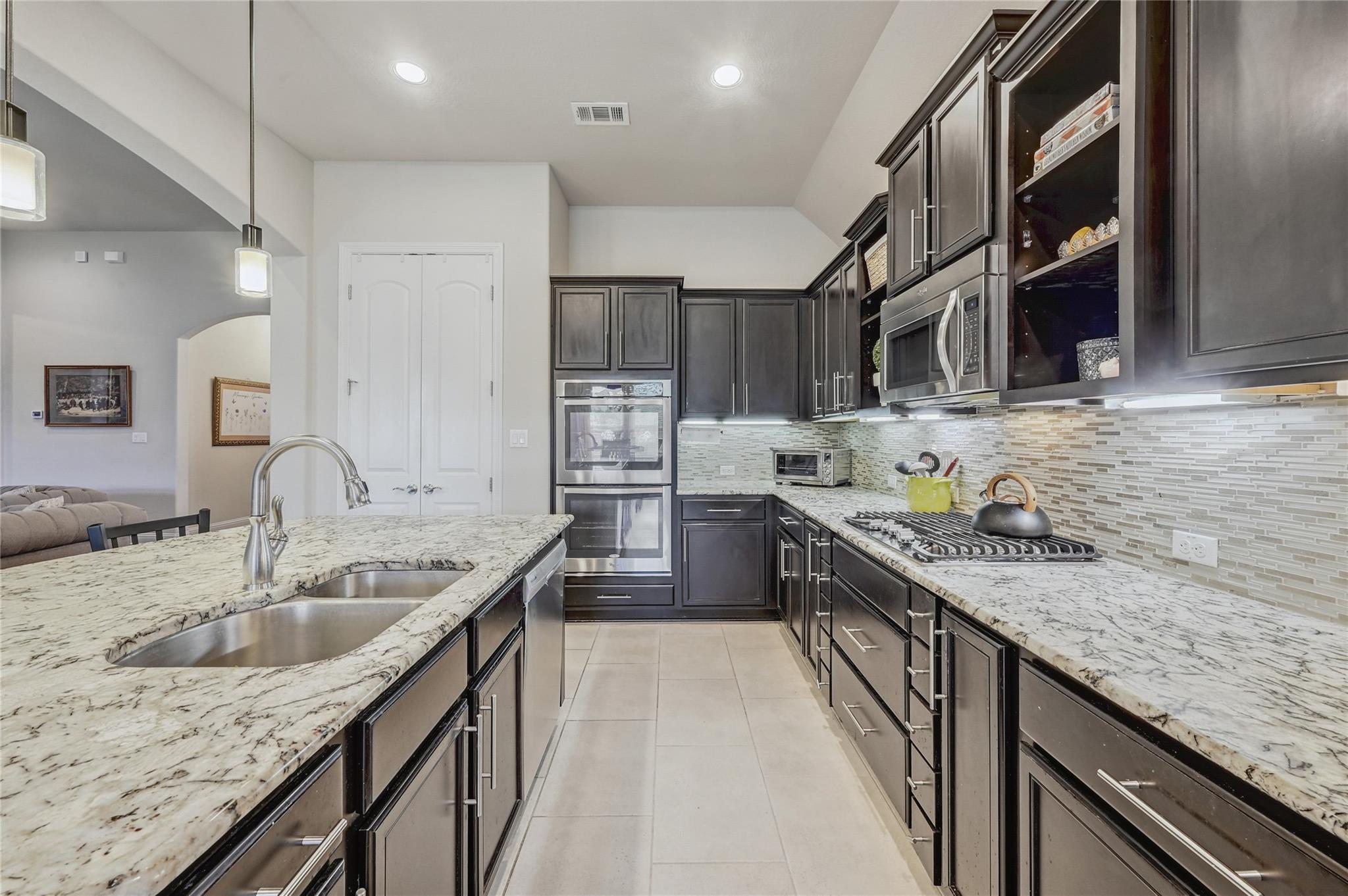 304 Wynnpage Dr, Dripping Springs, TX 78620
