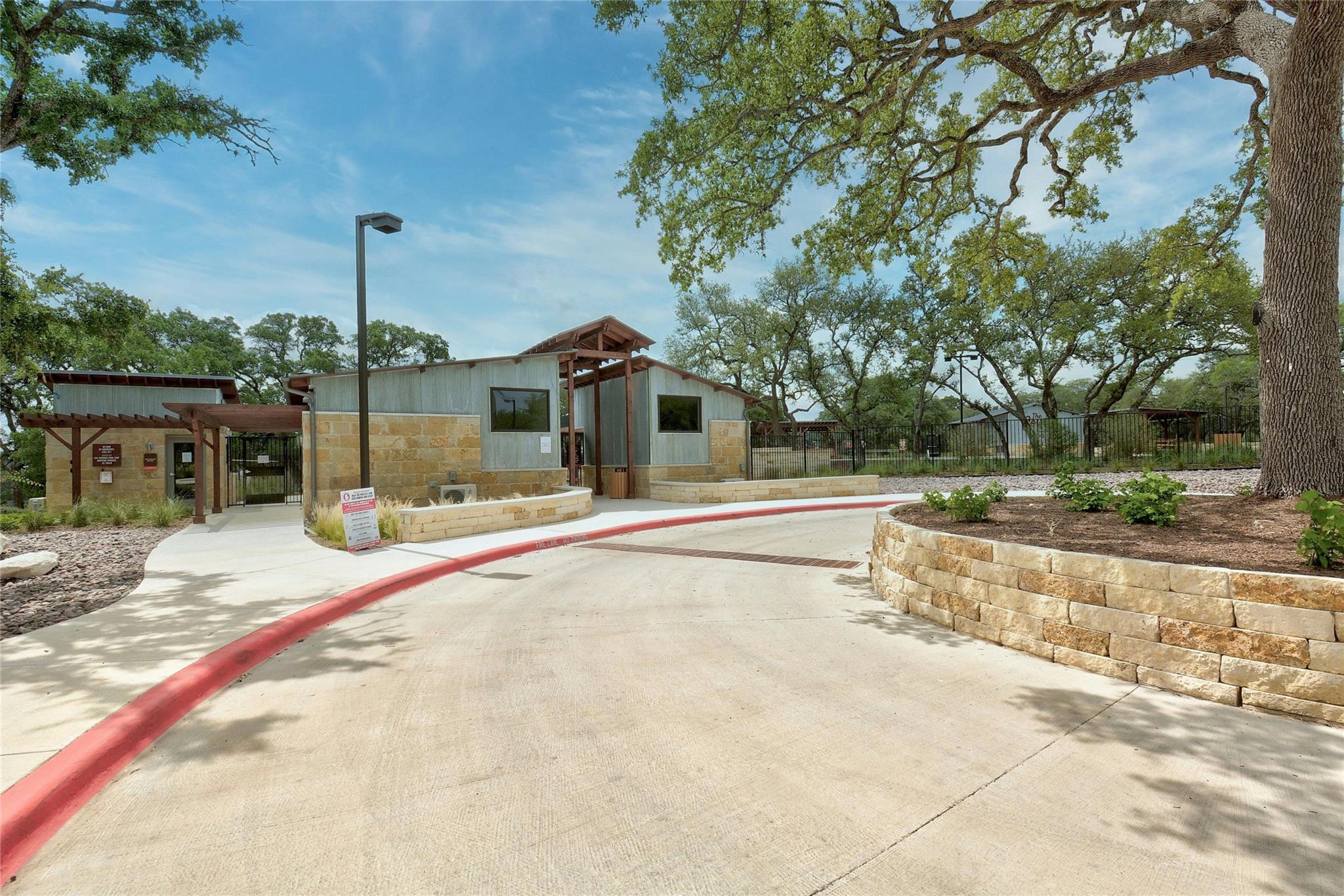 304 Wynnpage Dr, Dripping Springs, TX 78620