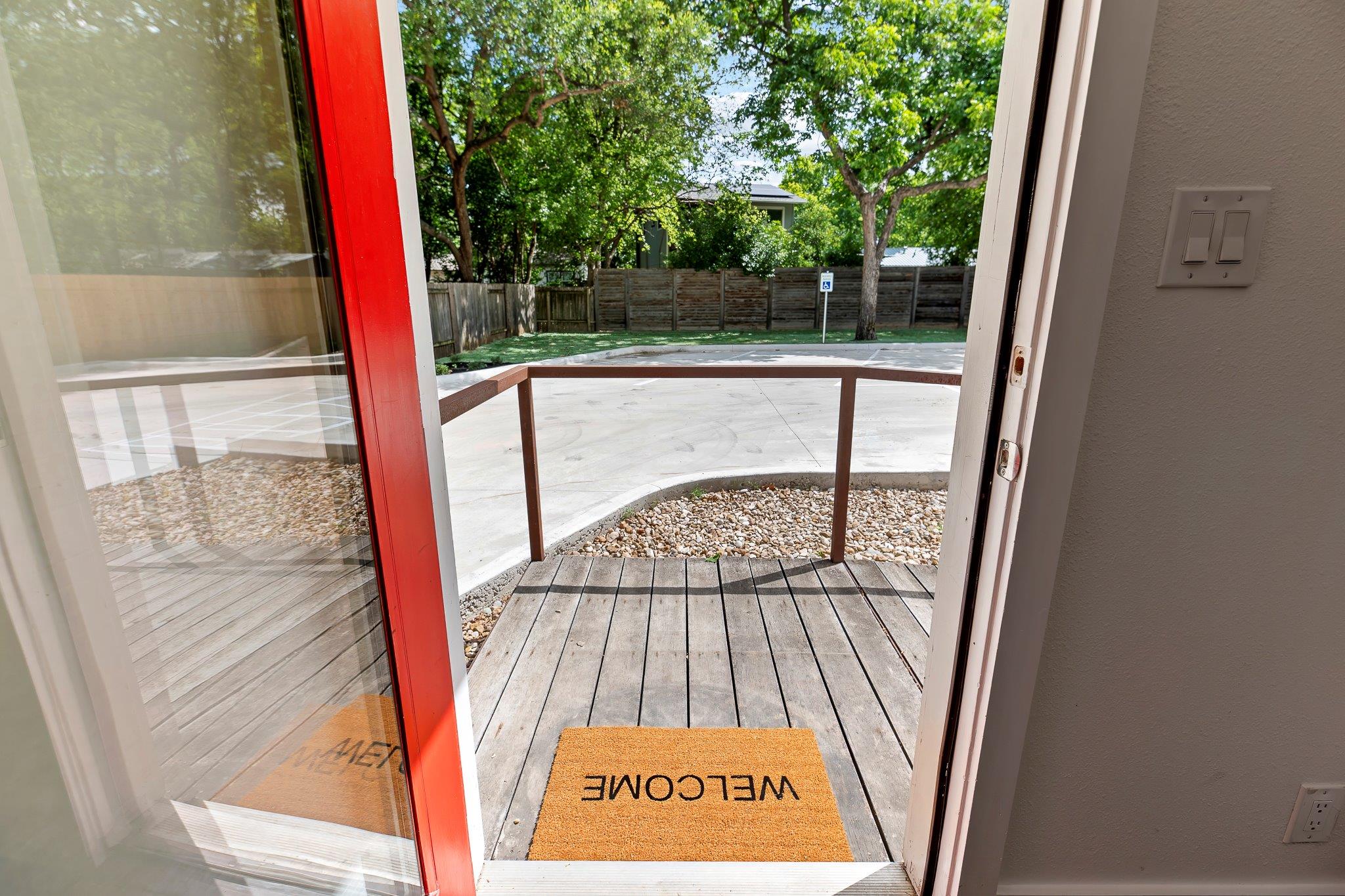 1512 W Koenig Ln, Austin, TX 78756