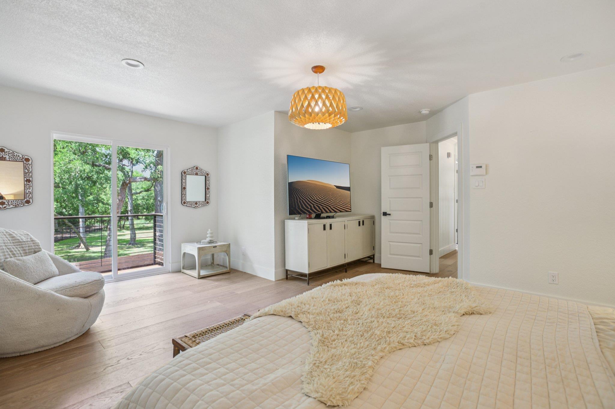 8310 Lewis Mountain Dr, Austin, TX 78737